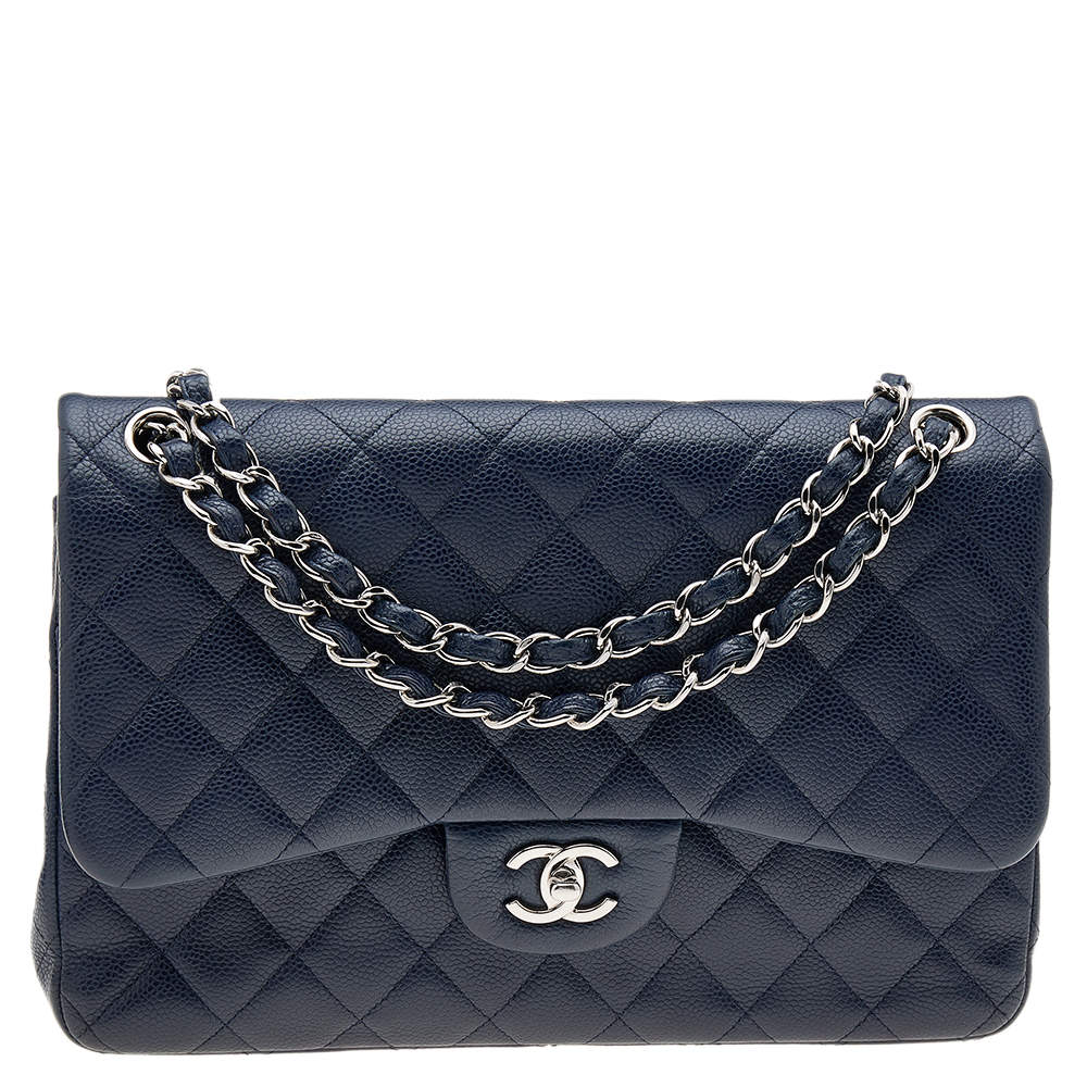Pre Owned حقيبة شانيل جامبو كلاسيك جلد كافيار مبطن أزرق بقلاب مزدوج
