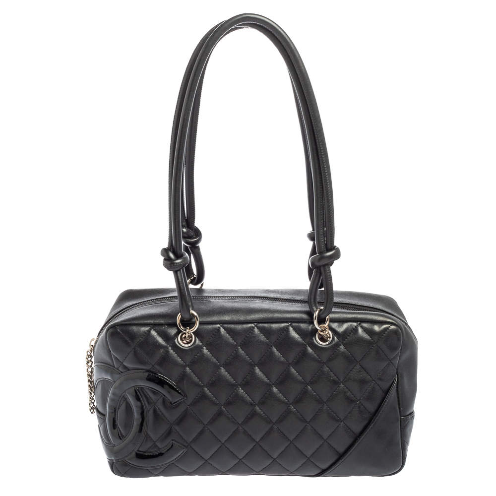 مملوكة مسبقًا حقيبة شانيل باولر كامبون لين جلد سوداء مبطنة