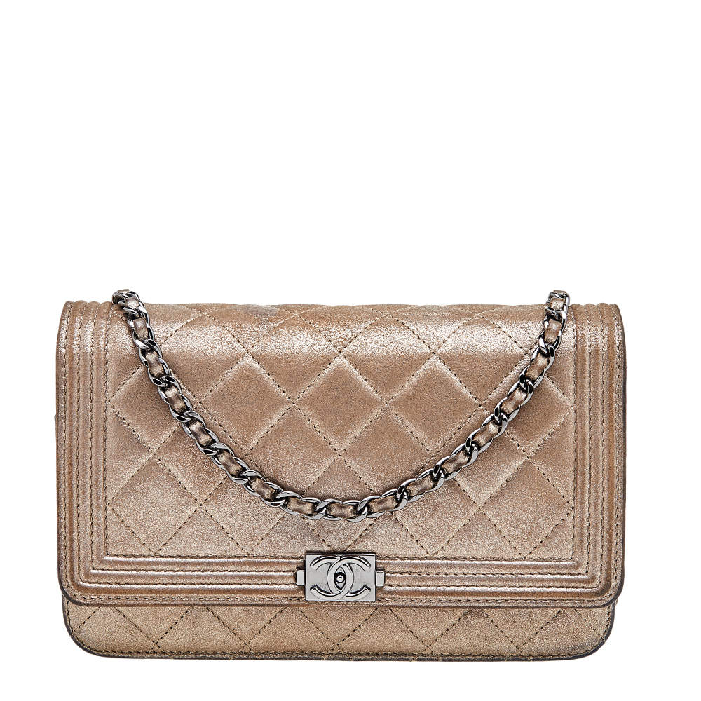 Pre Owned محفظة شانيل بوي جلد مبطن أخضر موس بسلسلة