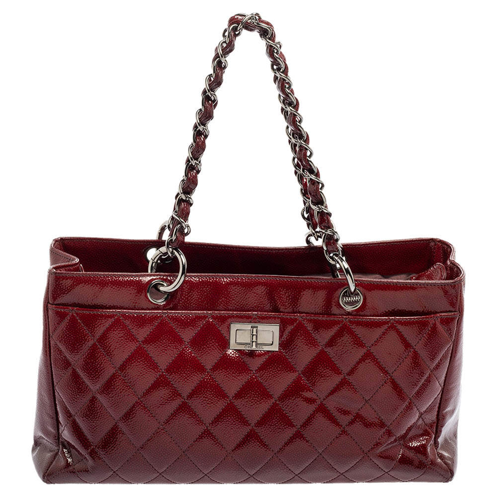 Pre Owned Chanel Burgundy Ombré Quilted Patent Leather 2.55 Reissue Bag