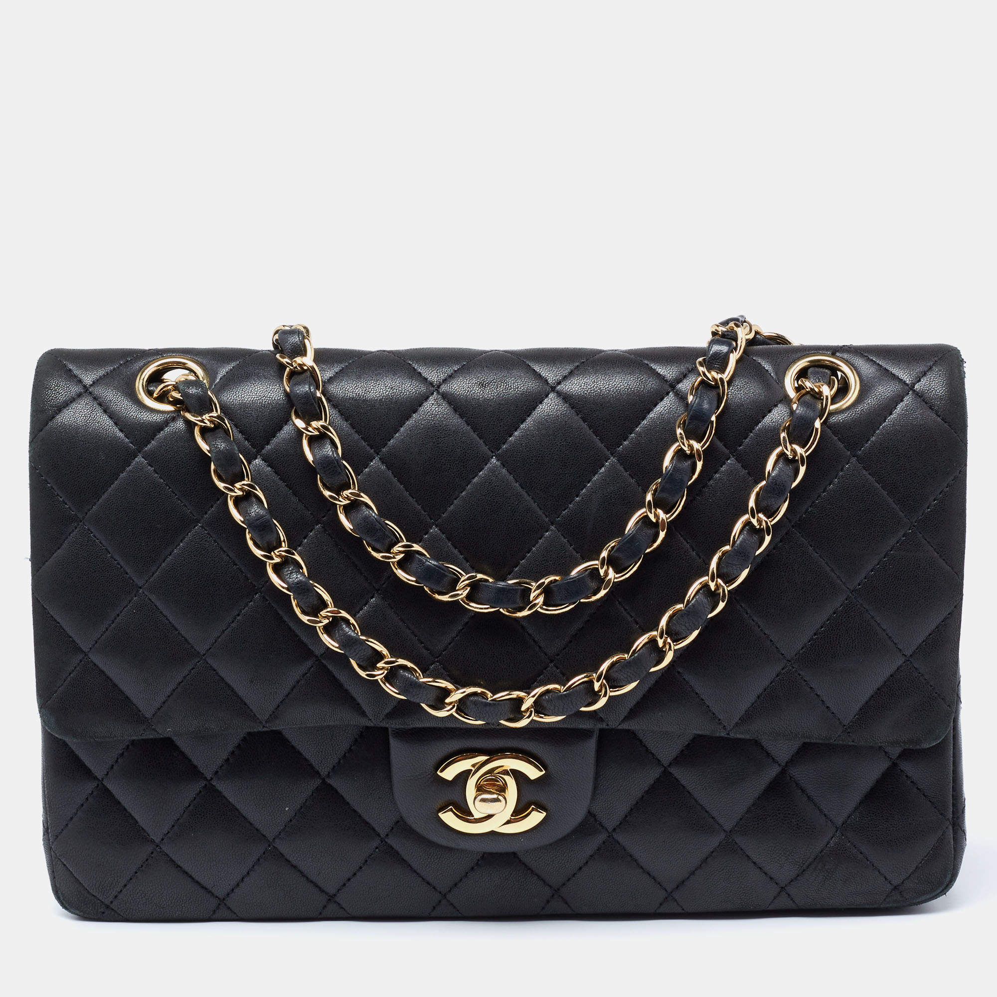 مملوكة مسبقًا حقيبة شانيل قلاب مزدوج كلاسيك متوسطة جلد مخرم مبطن برتقالي