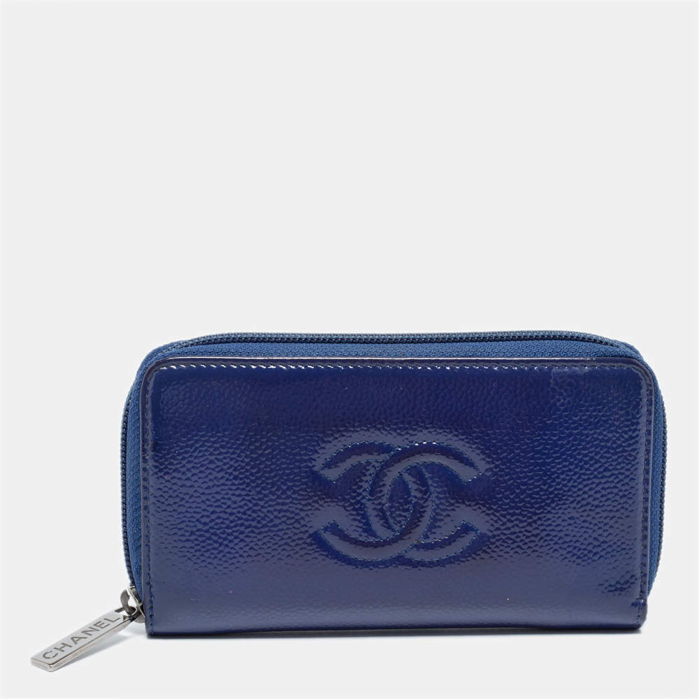 Pre Owned Chanel Blue Patent Leather CC Timeless Zip Around Wallet