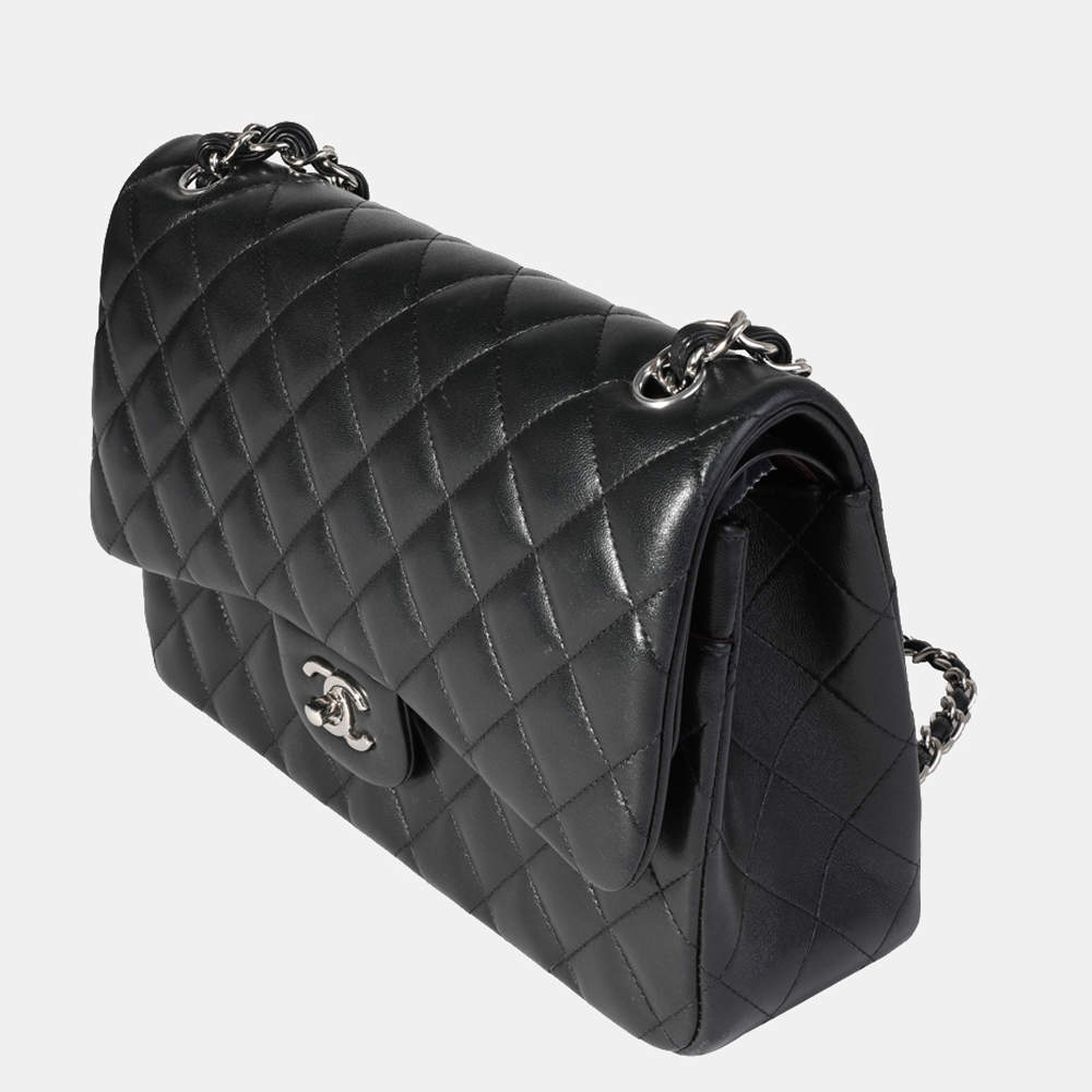 Chanel Classic Jumbo Double Flap Leather Shoulder Bag