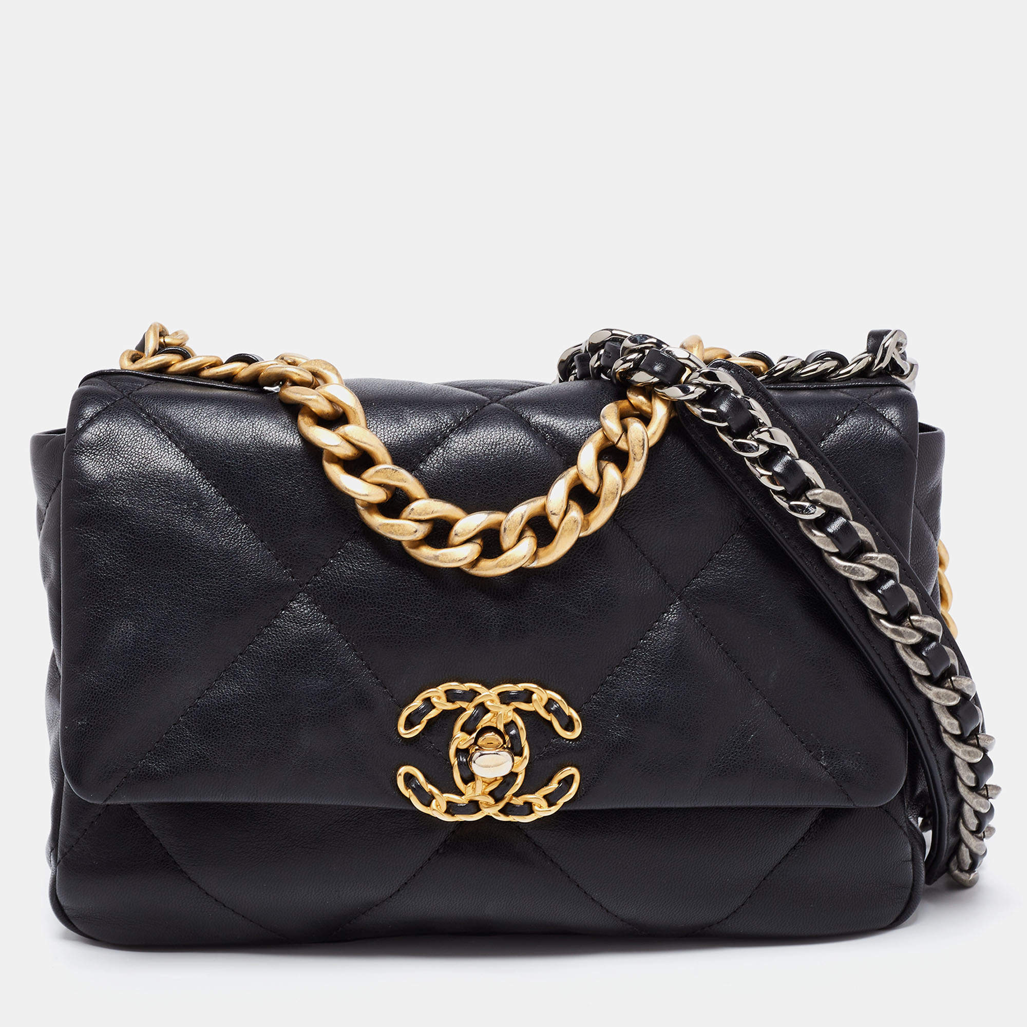 Pre Owned Chanel Black Quilted Leather Medium 19 Flap Bag