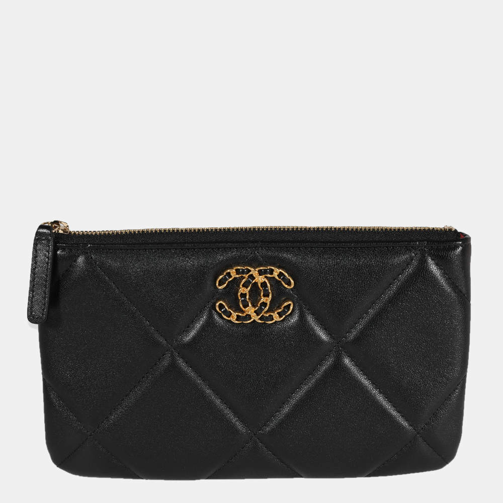 Chanel Black Lambskin Quilted Leather Chanel 19 O Case Clutch Bag Chanel
