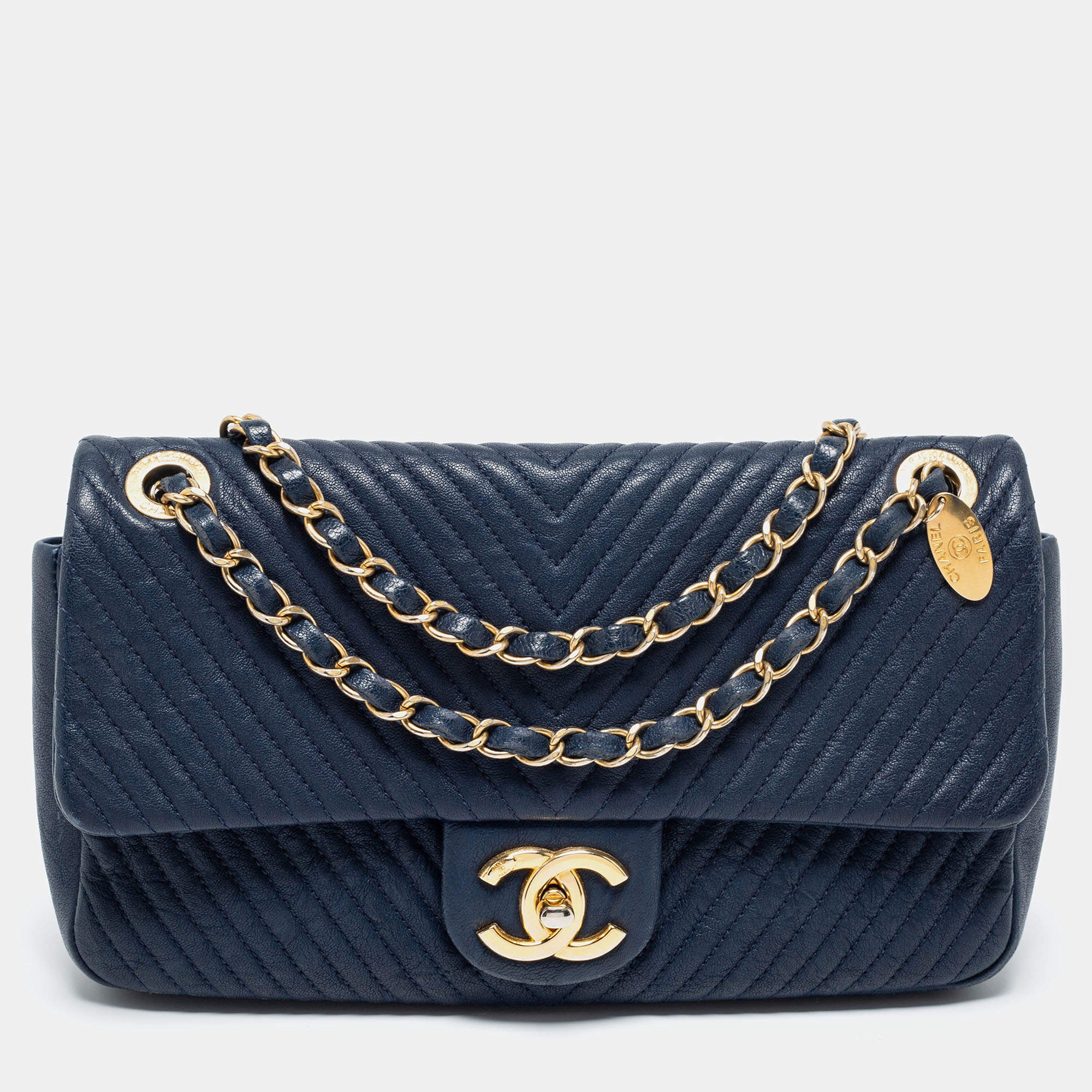 Pre Owned Chanel Blue Chevron Leather Medium Classic Single Flap Bag
