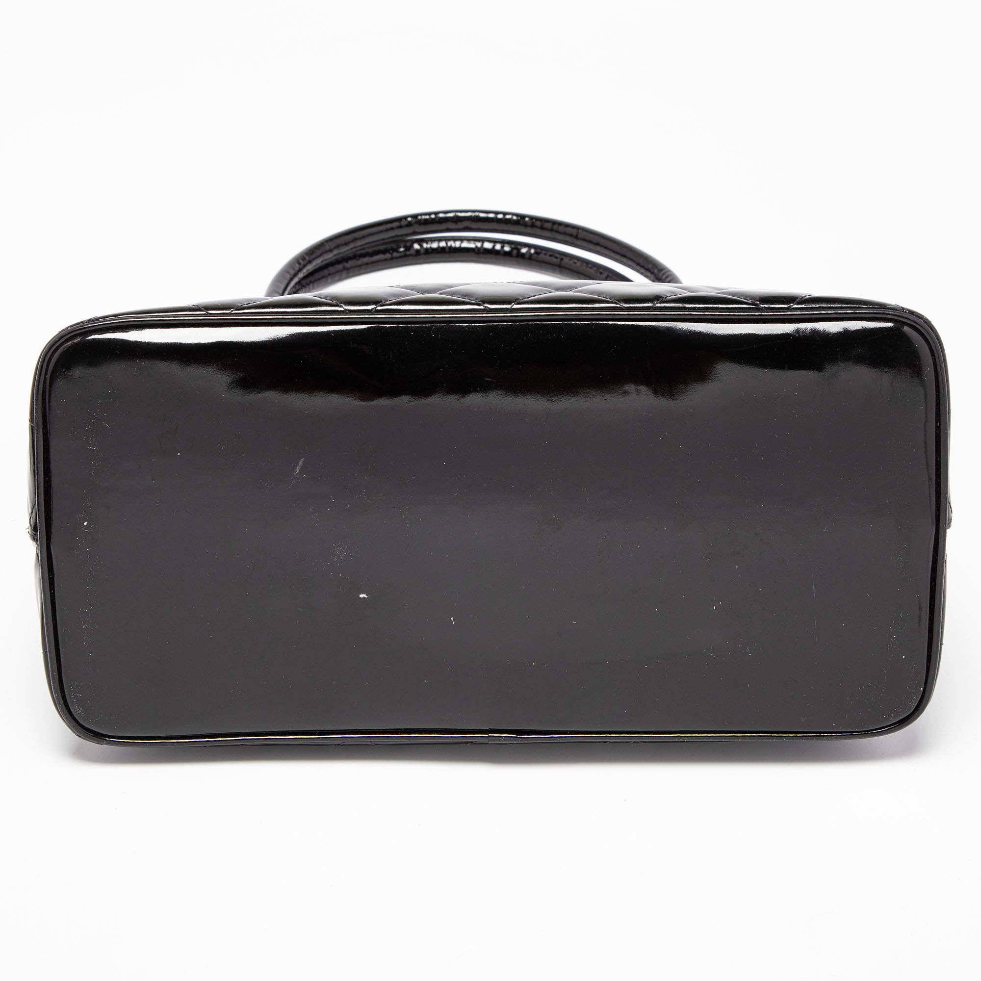 Chanel Black Patent Leather Medallion Tote Bag ref.125560 - Joli