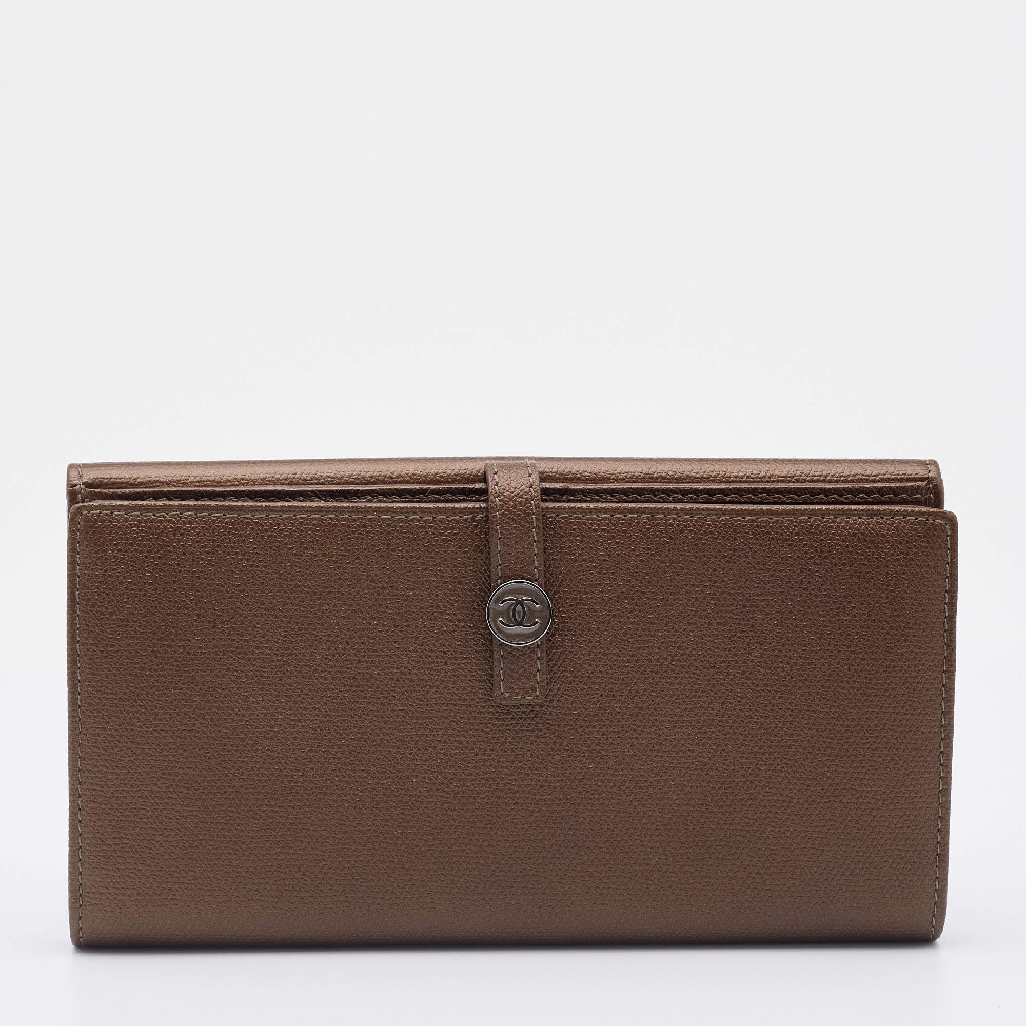 Pre Owned Chanel Brown Leather Flap Wallet