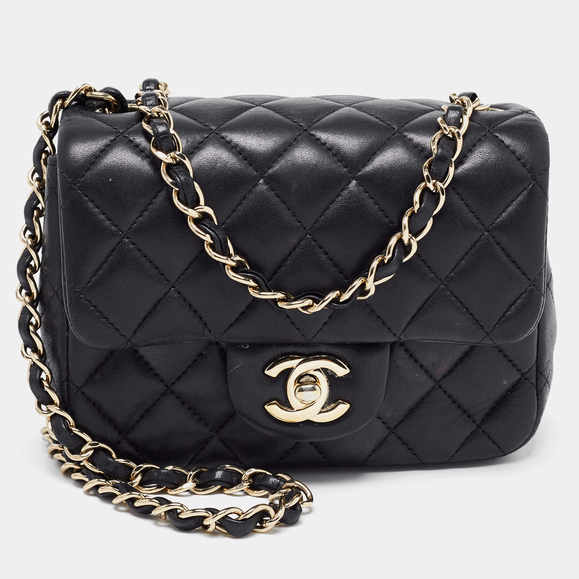 مملوكة مسبقًا Chanel Black Quilted Leather Mini Square Classic Flap Bag