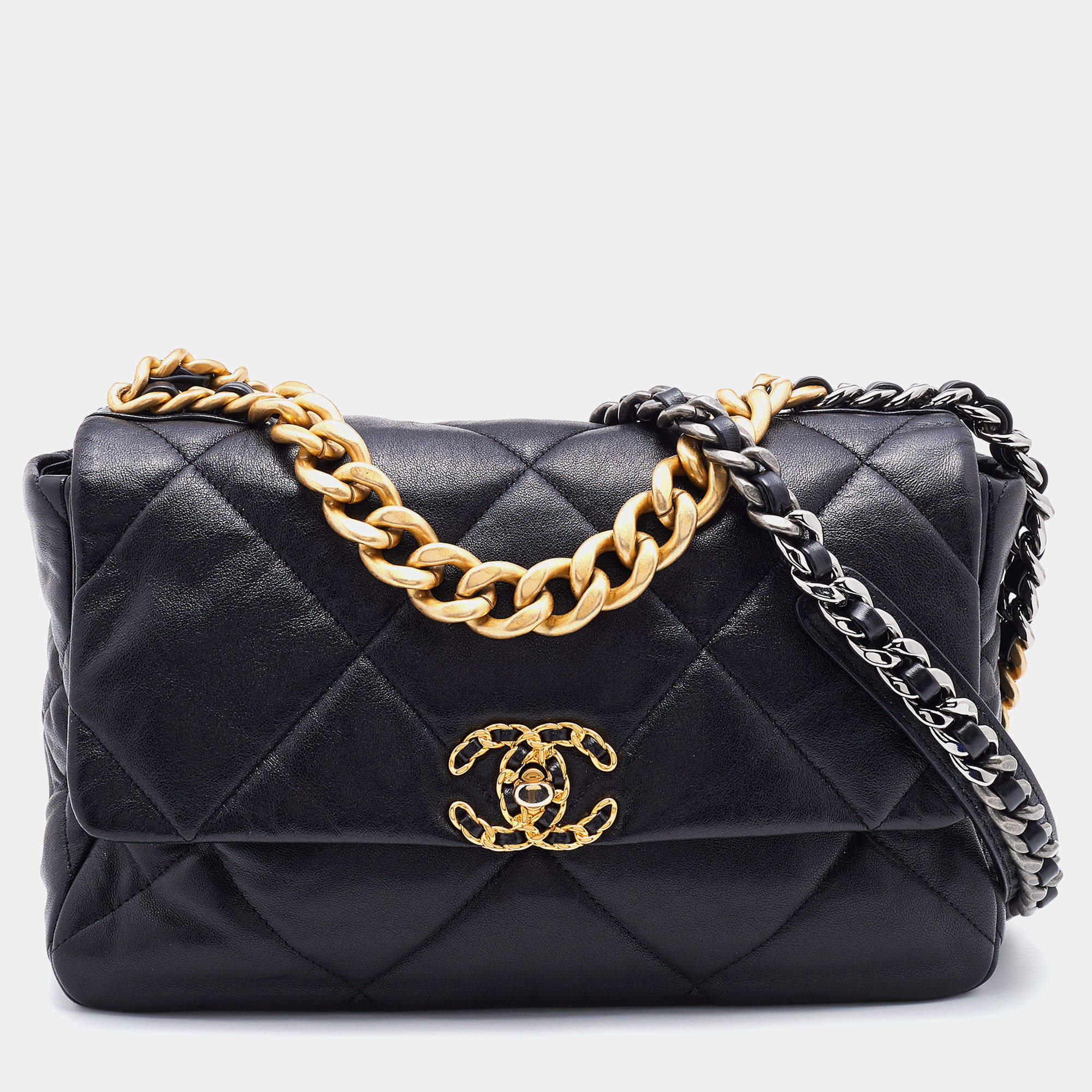 Pre Owned Chanel Black Quilted Leather CC Chain Link 19 Flap Bag