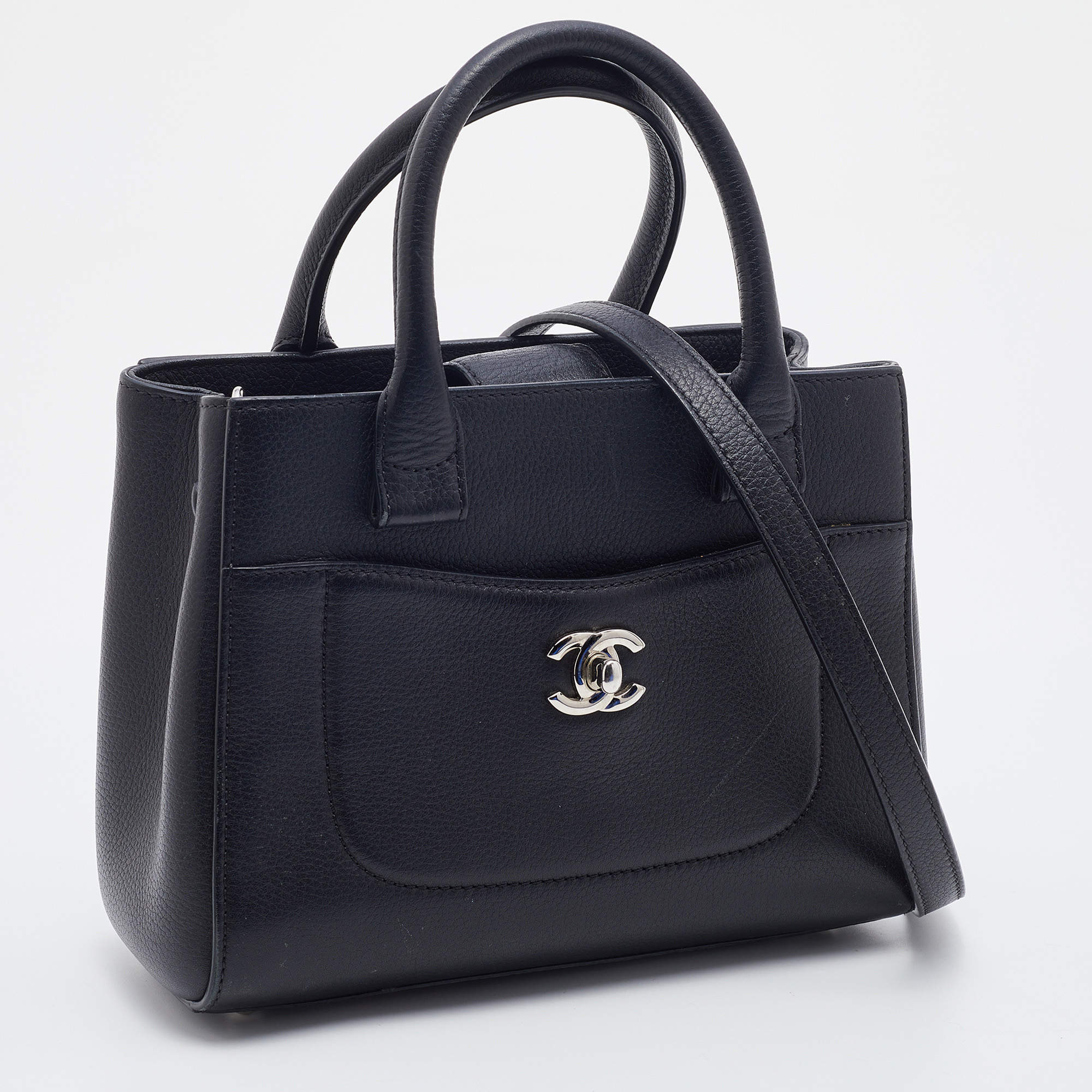 Chanel Executive Tote Bag White Leather Handbag Golden Hardware