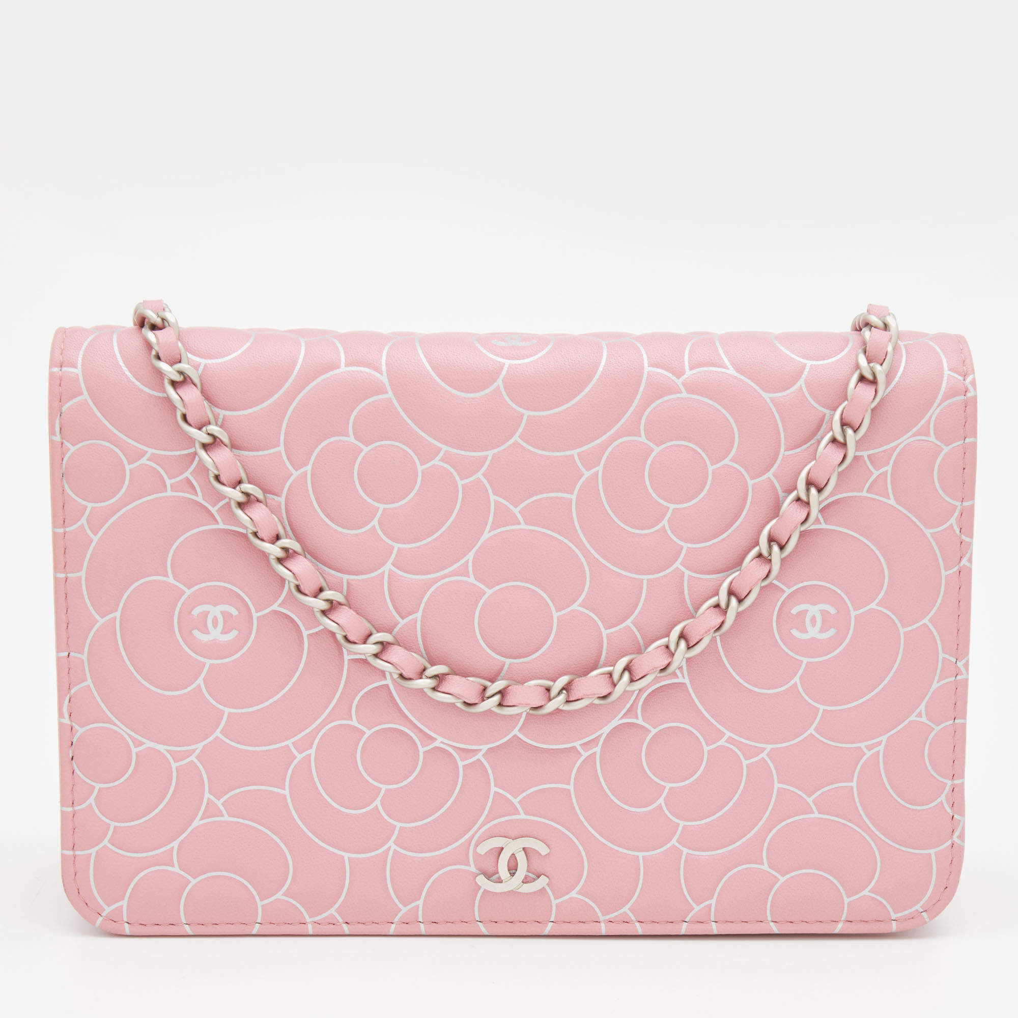 Pre Owned Chanel Pink Leather Embossed Camellia Wallet On Chain