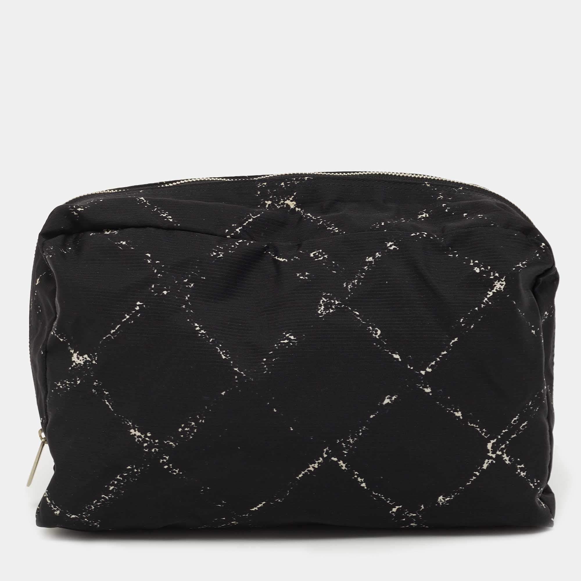 Pre Owned Chanel Black Quilted Print Nylon Travel Ligne Cosmetic Pouch