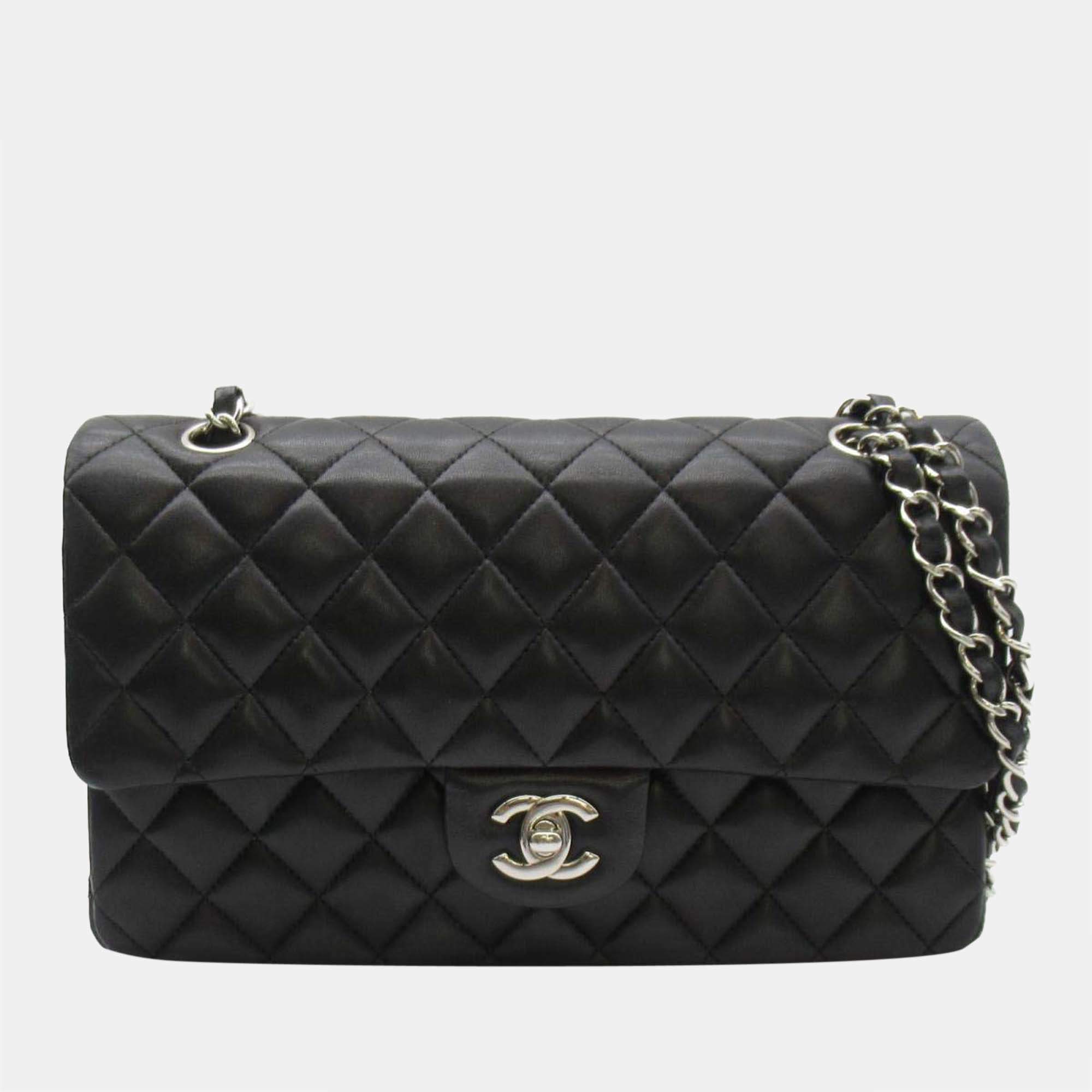 Pre Owned Chanel Black Leather Medium Classic Double Flap Bag