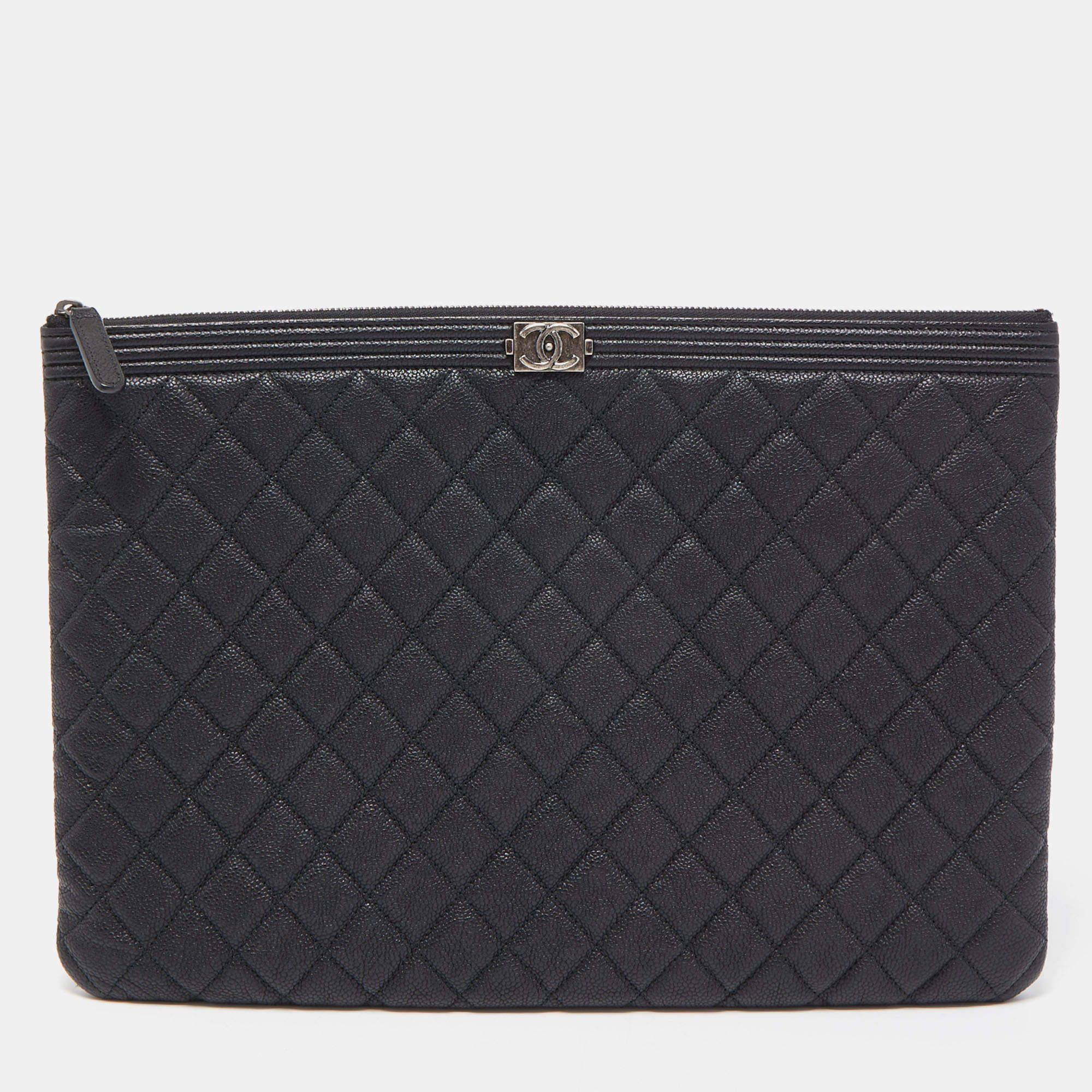 Pre Owned Chanel Black Quilted Caviar Leather Large Boy O Case Clutch