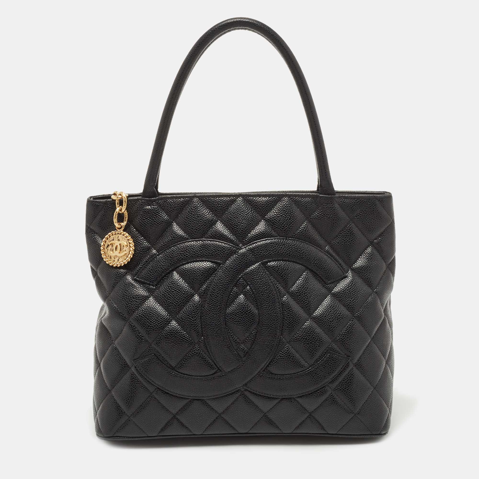 Pre Owned Chanel Black Quilted Caviar Leather Medallion Tote