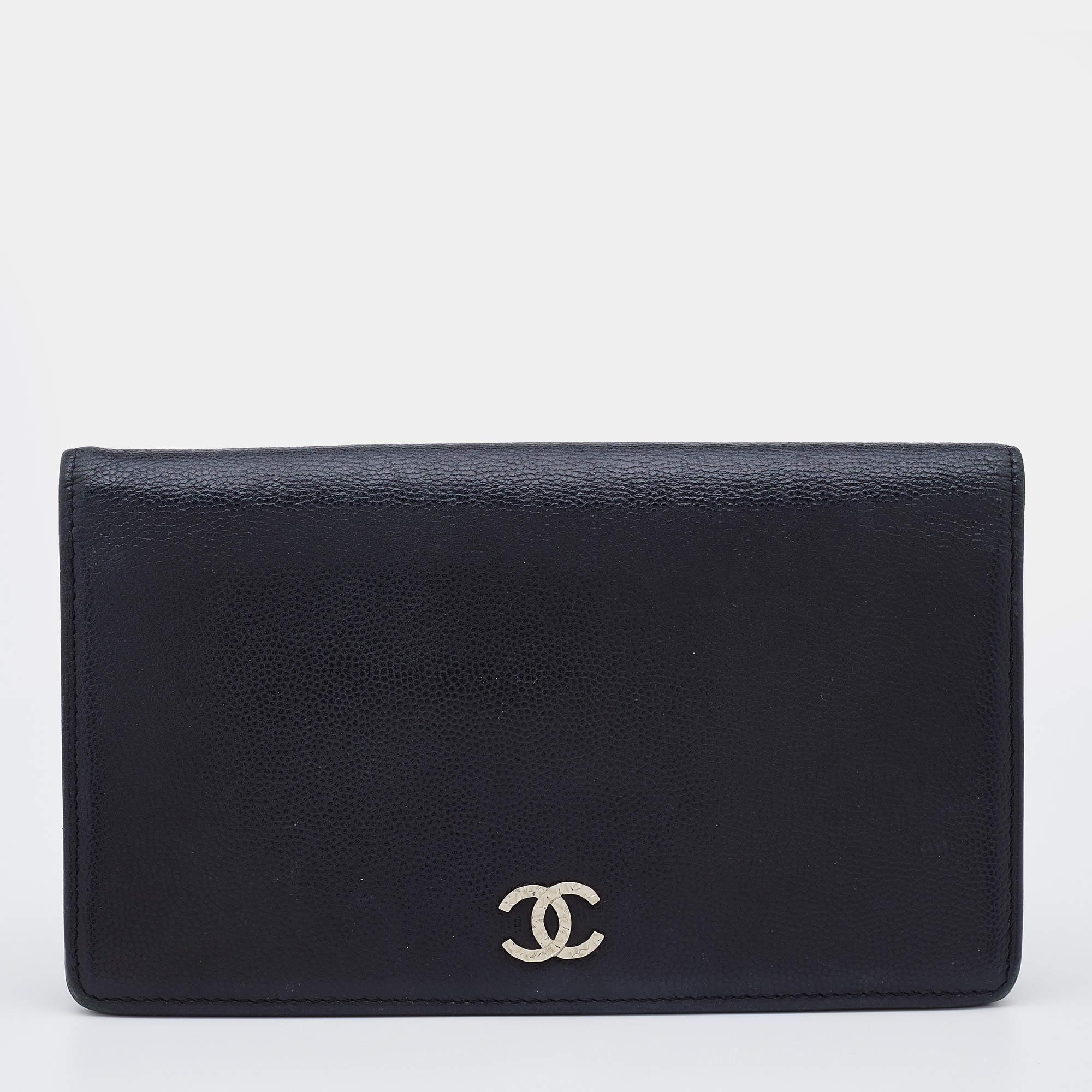 Pre Owned Chanel Black Caviar Leather L Yen Continental Wallet
