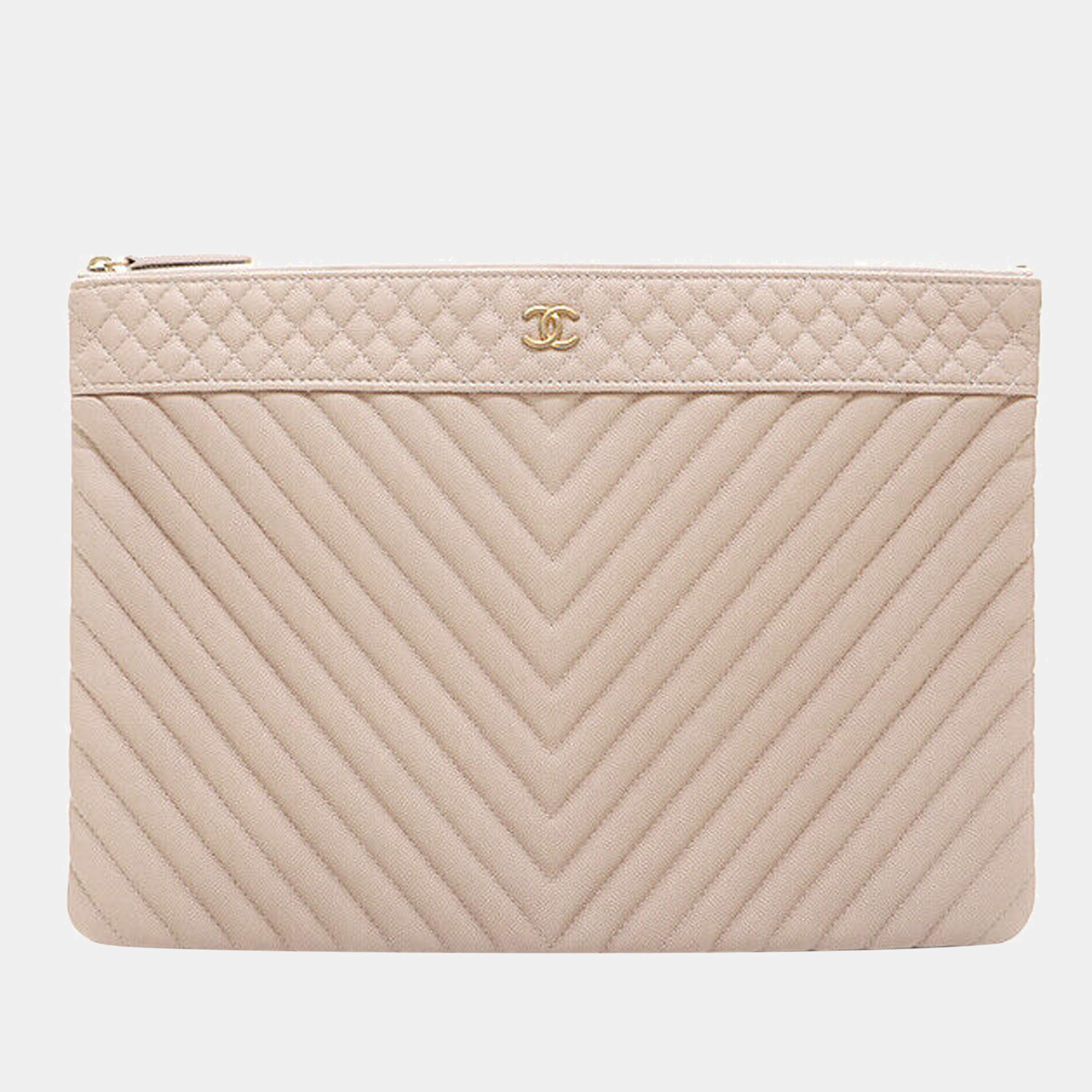 Chanel Beige Leather chevron CC clutch
