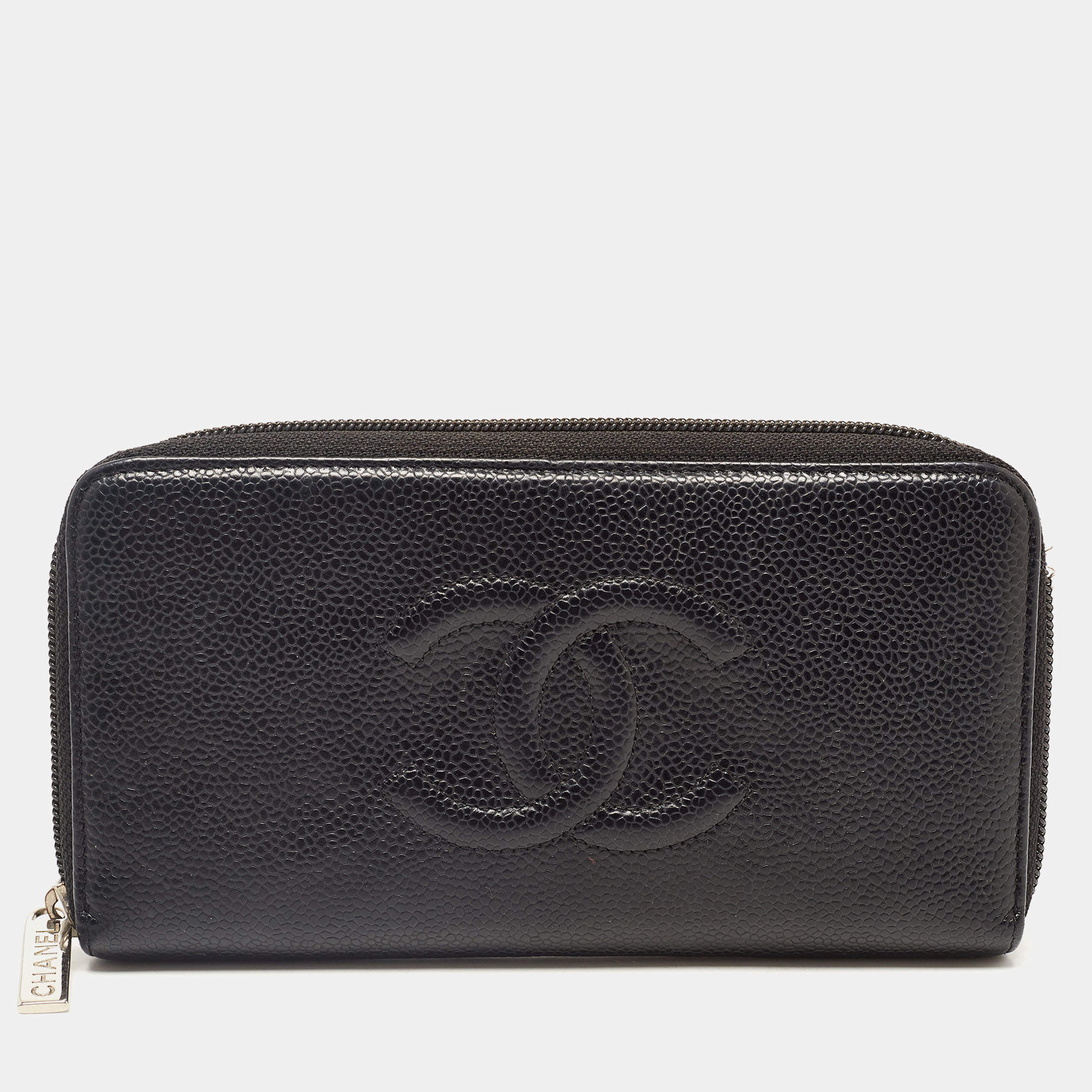 مملوكة مسبقًا Chanel Black Leather CC Timeless L Gusset Continental Wallet