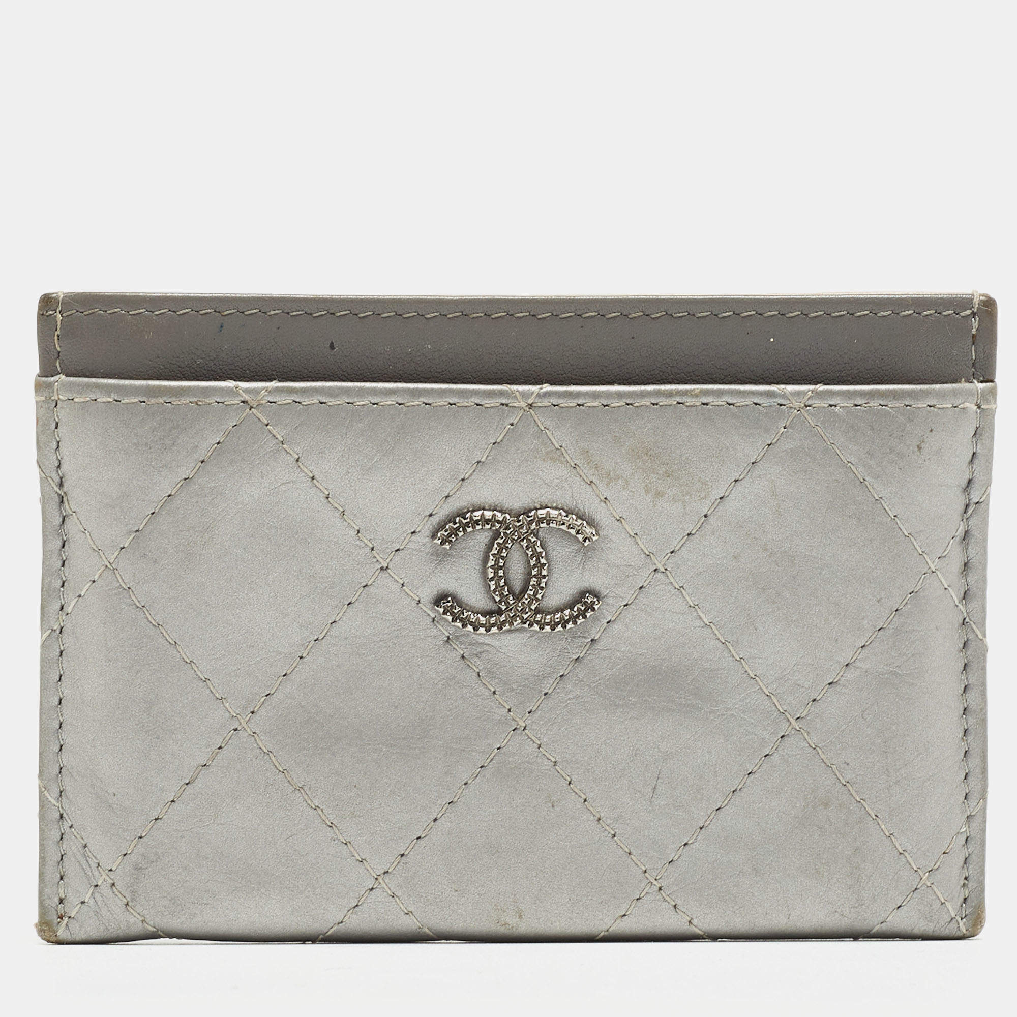 Pre Owned Chanel Silver/Pink Quilted Leather CC Classic Card Holder