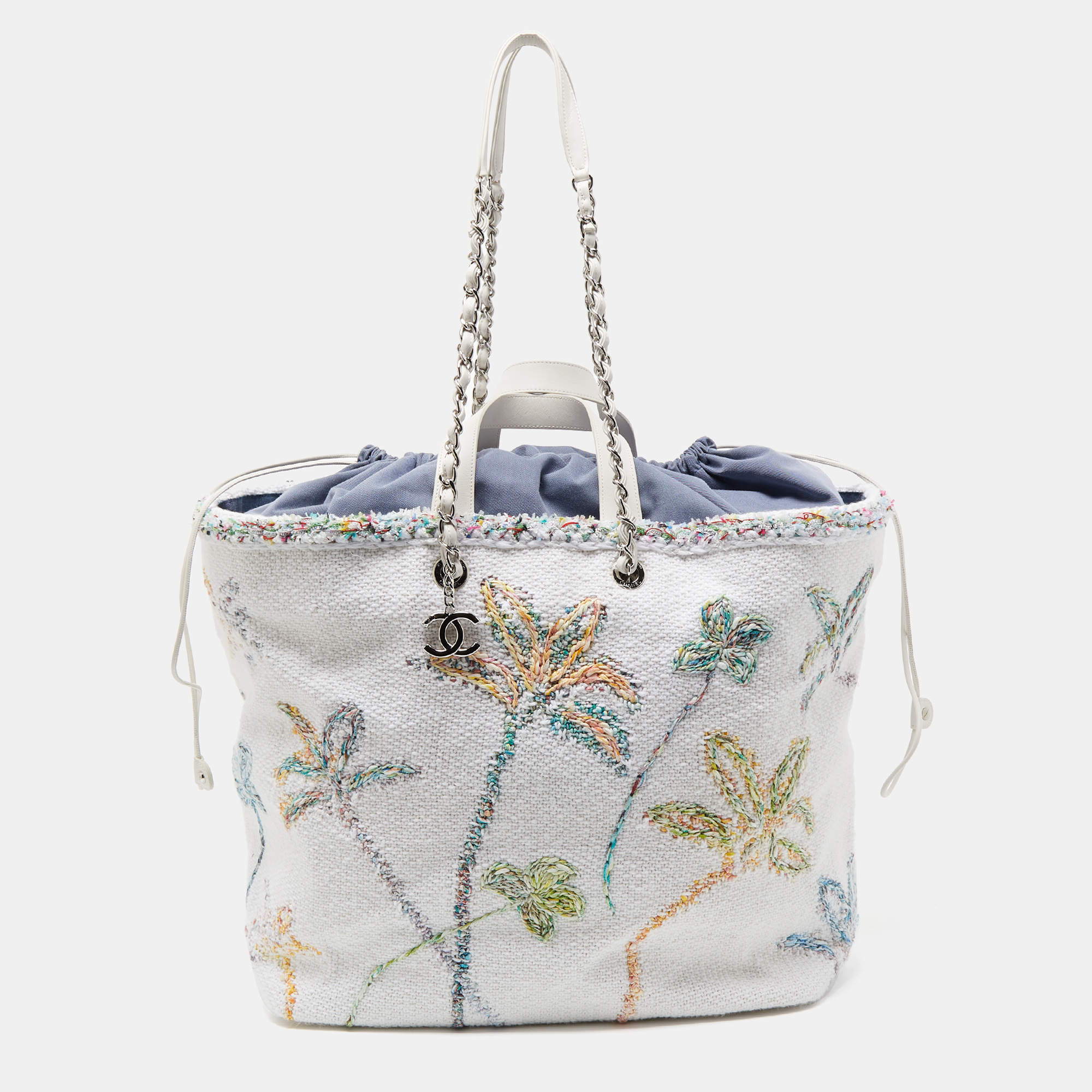 Pre Owned Chanel White/Multicolor Knitted Floral Fabric Large Drawstring Shopper Tote
