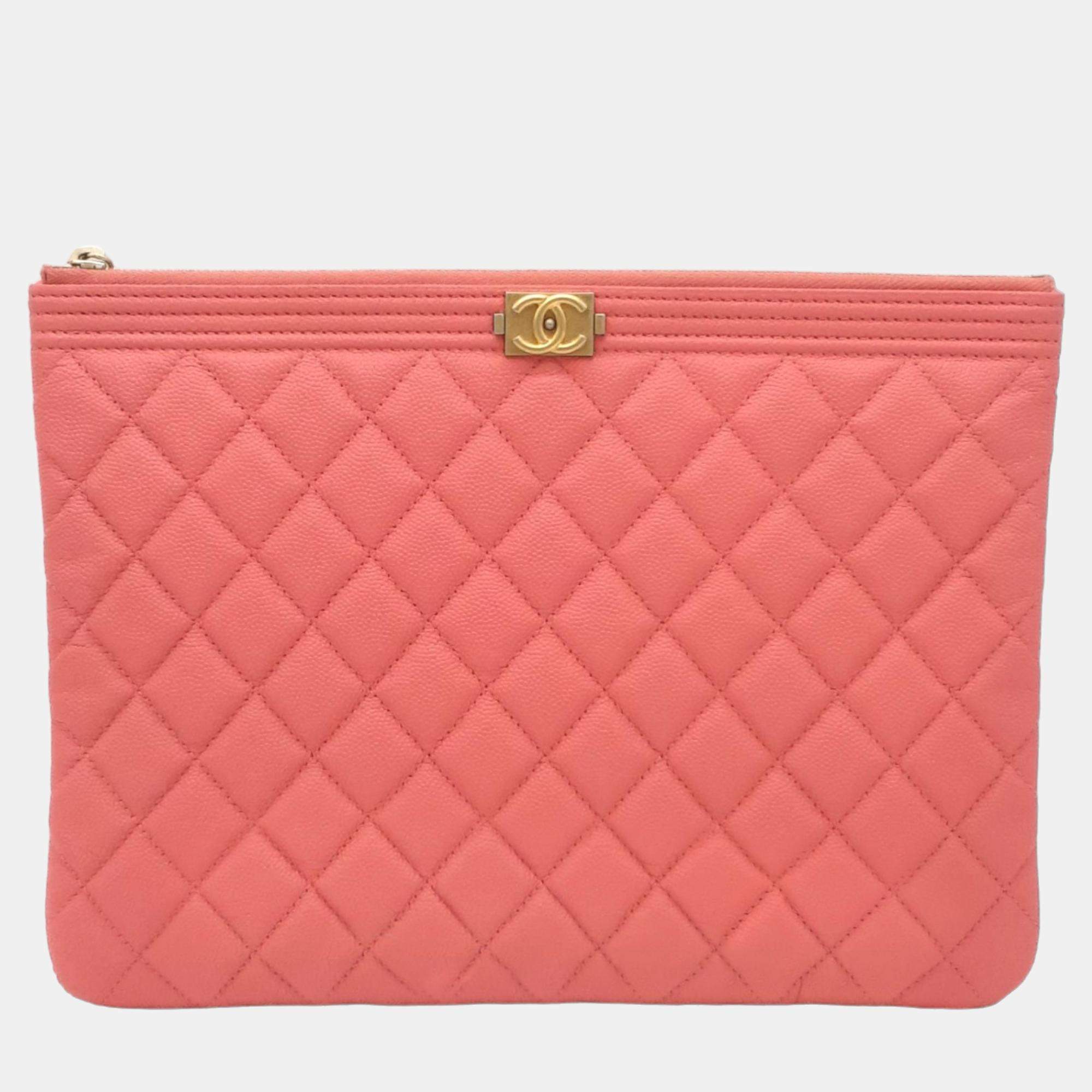 Pre Owned Chanel Pink Caviar Leather O Case Quilted Medium Boy Clutch Bag 