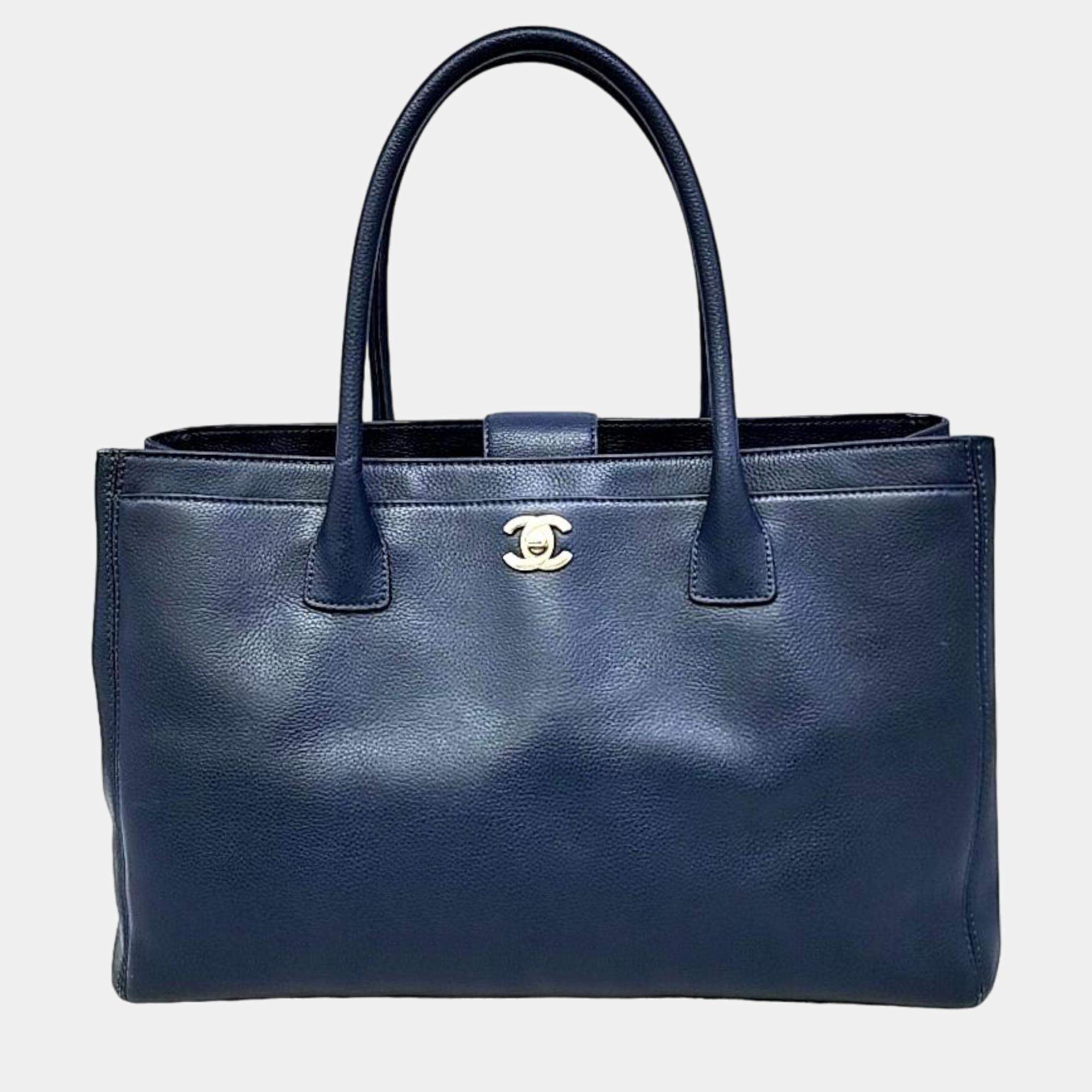 Pre Owned Chanel Blue Leather Medium Executive Cerf Tote Bag