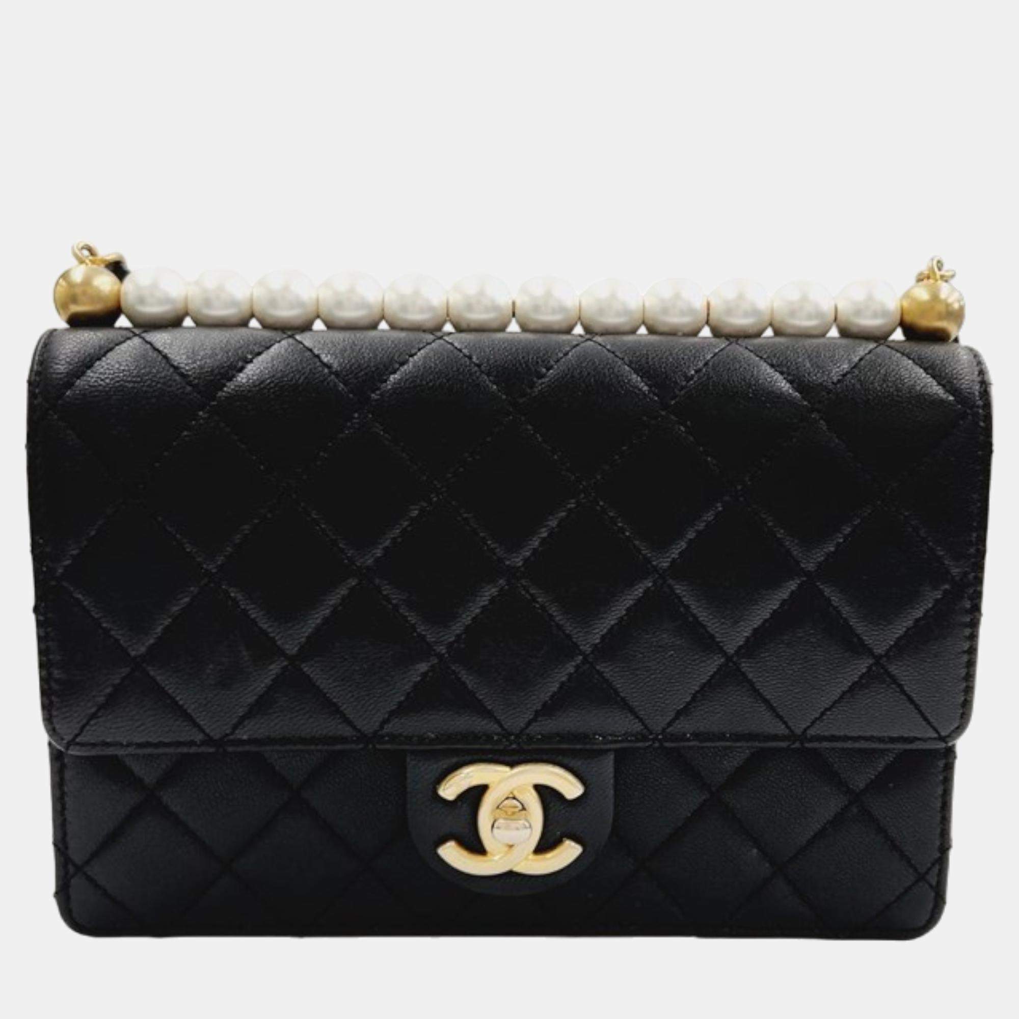 Pre Owned Chanel Black Leather Medium Chic Pearls Flap Bag  