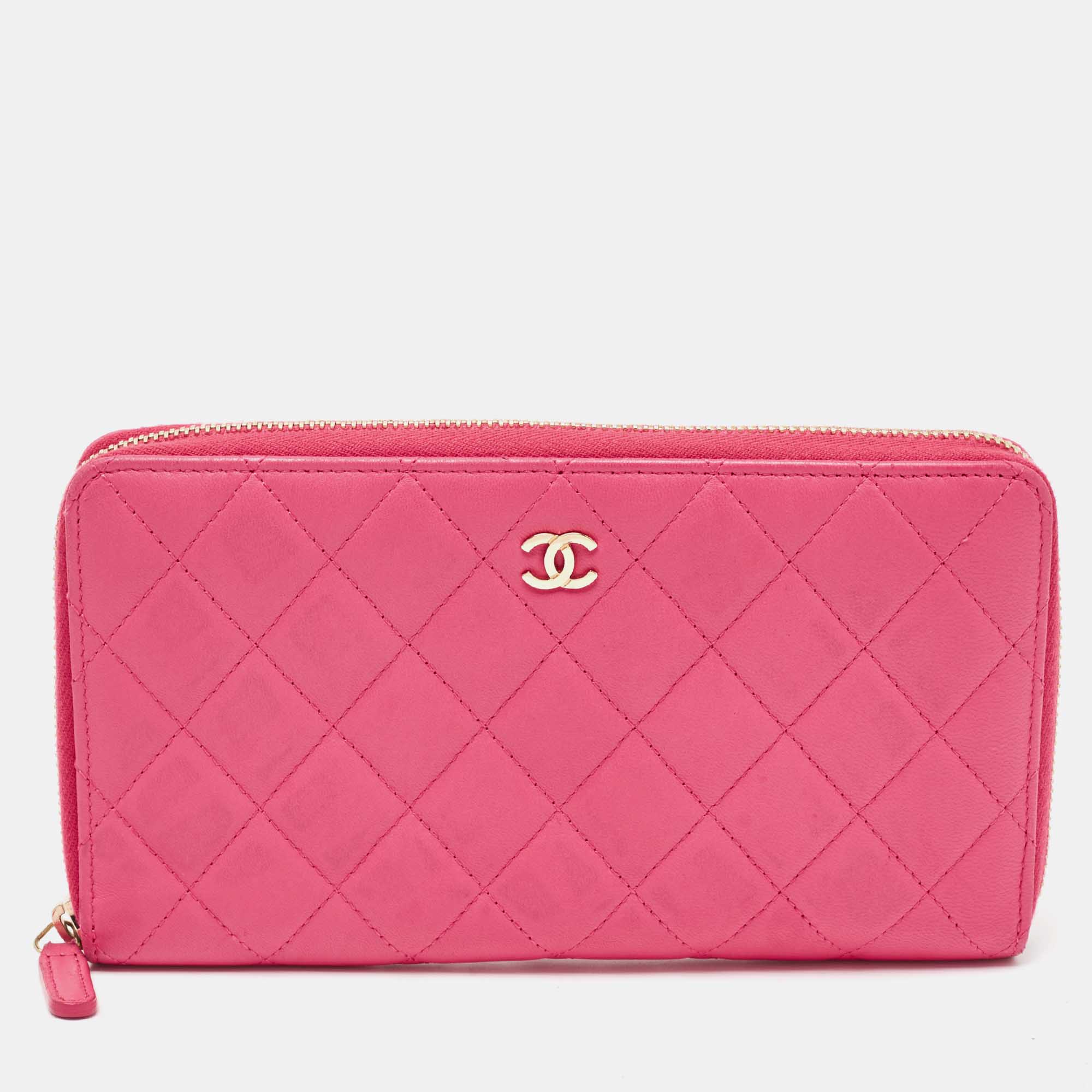 Pre Owned Chanel Pink Quilted Leather Zip Around Organizer Wallet 