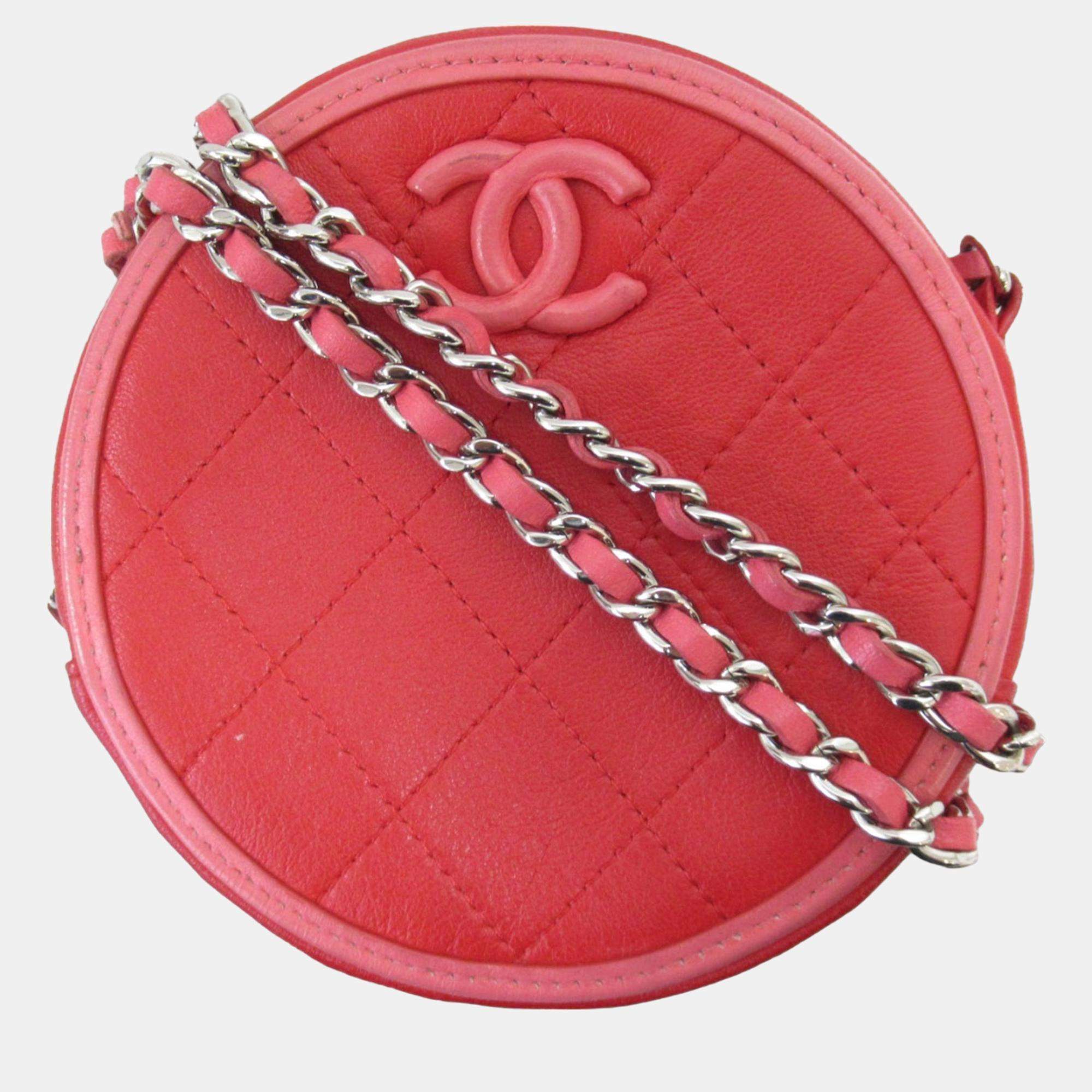 Chanel on sale bag round