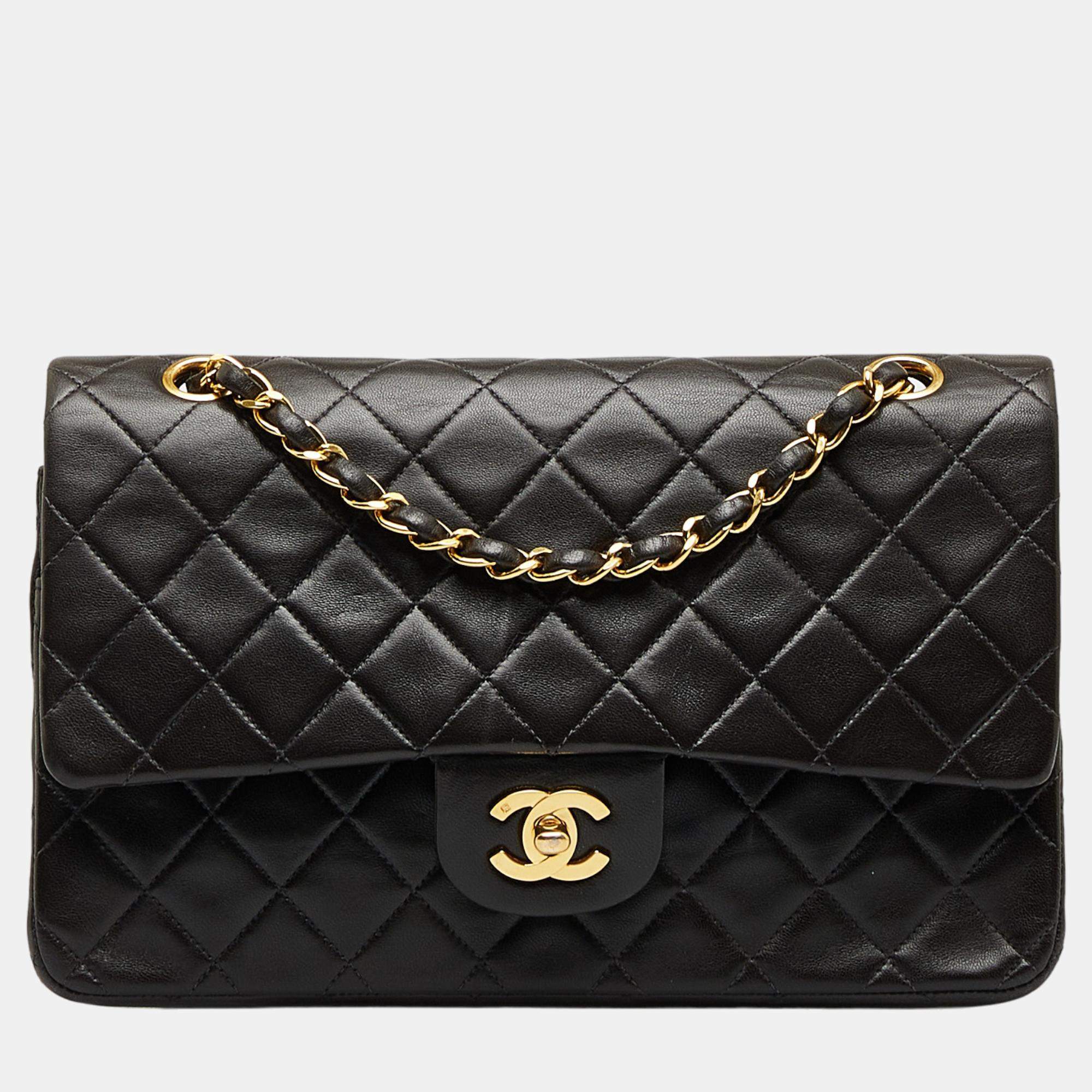 Chanel classic lambskin online medium