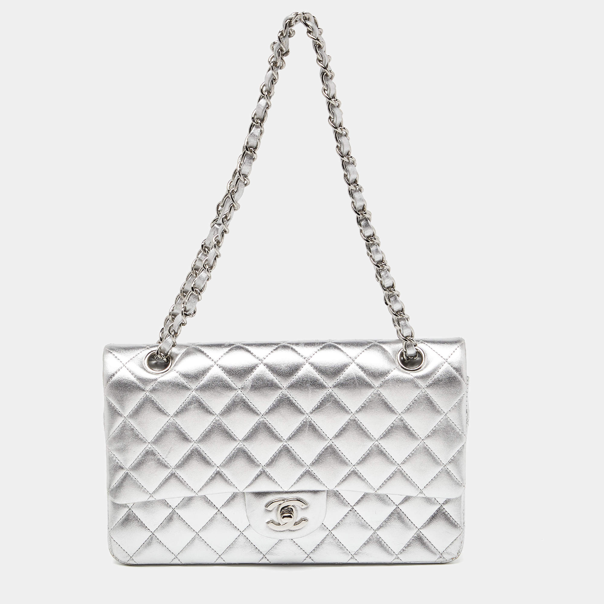 Pre Owned Chanel Silver Quilted Leather Medium Classic Double Flap Bag