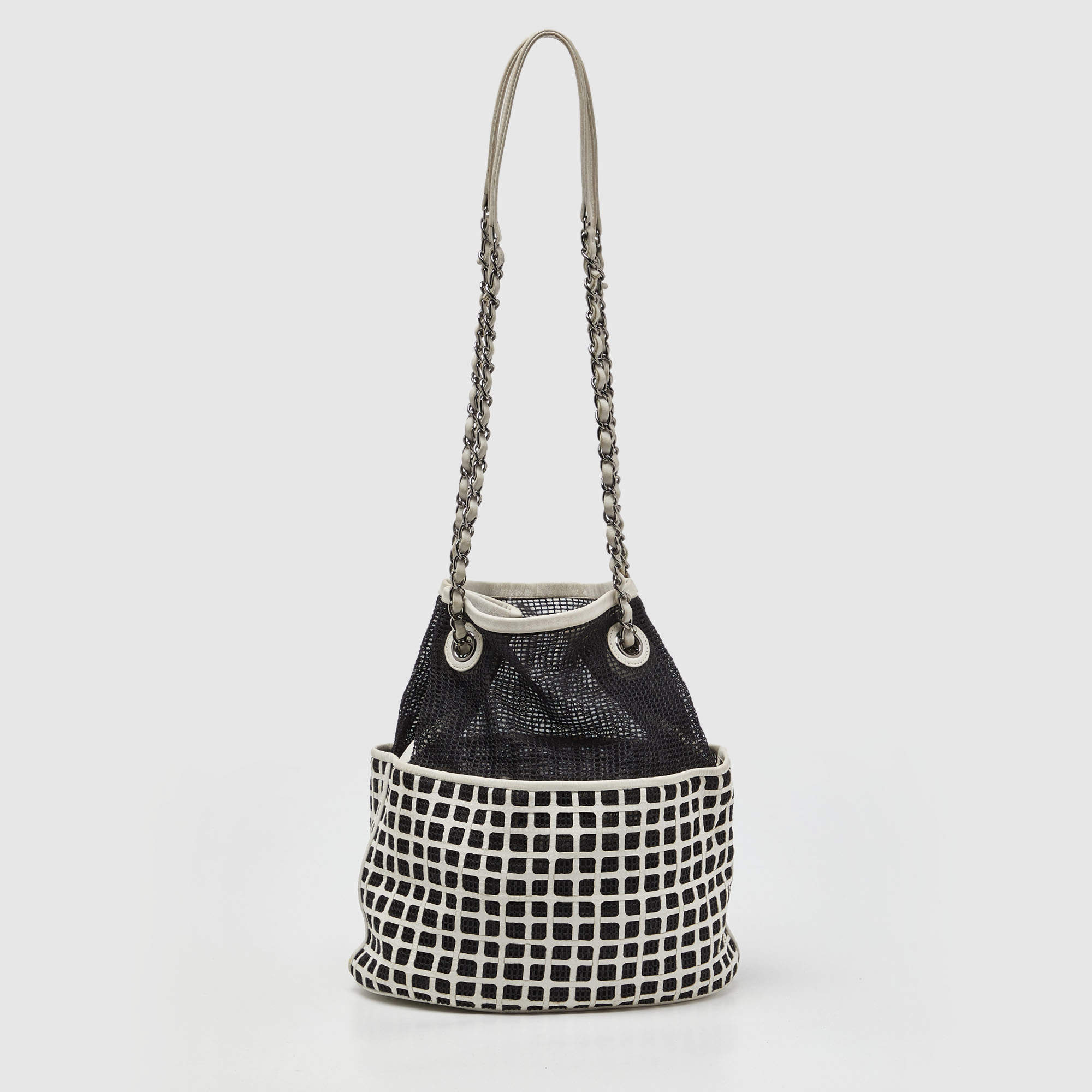 Pre Owned Chanel Black/White Mesh and Leather Bucket Bag 