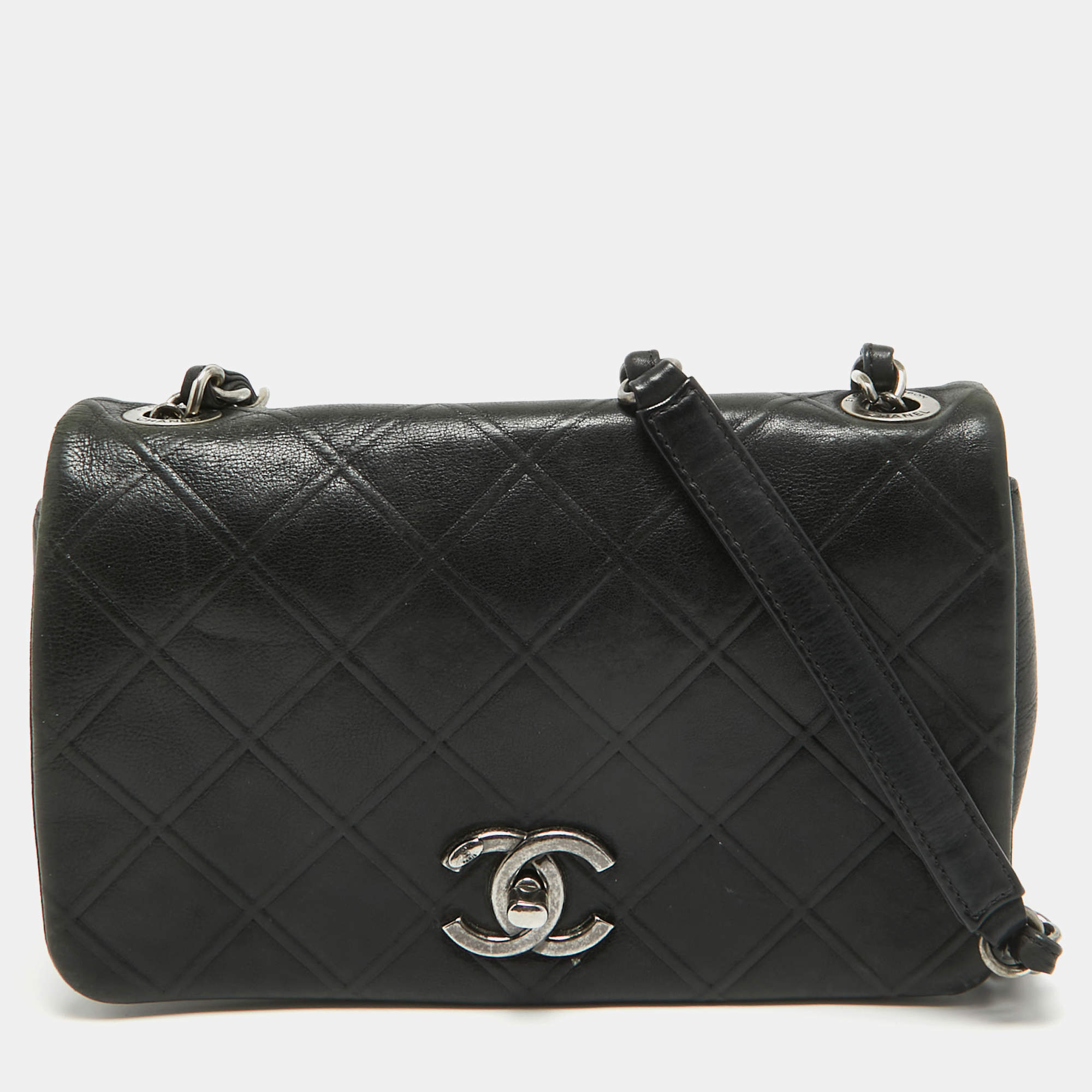 Pre Owned Chanel Black Quilted Leather New Chic Flap Bag