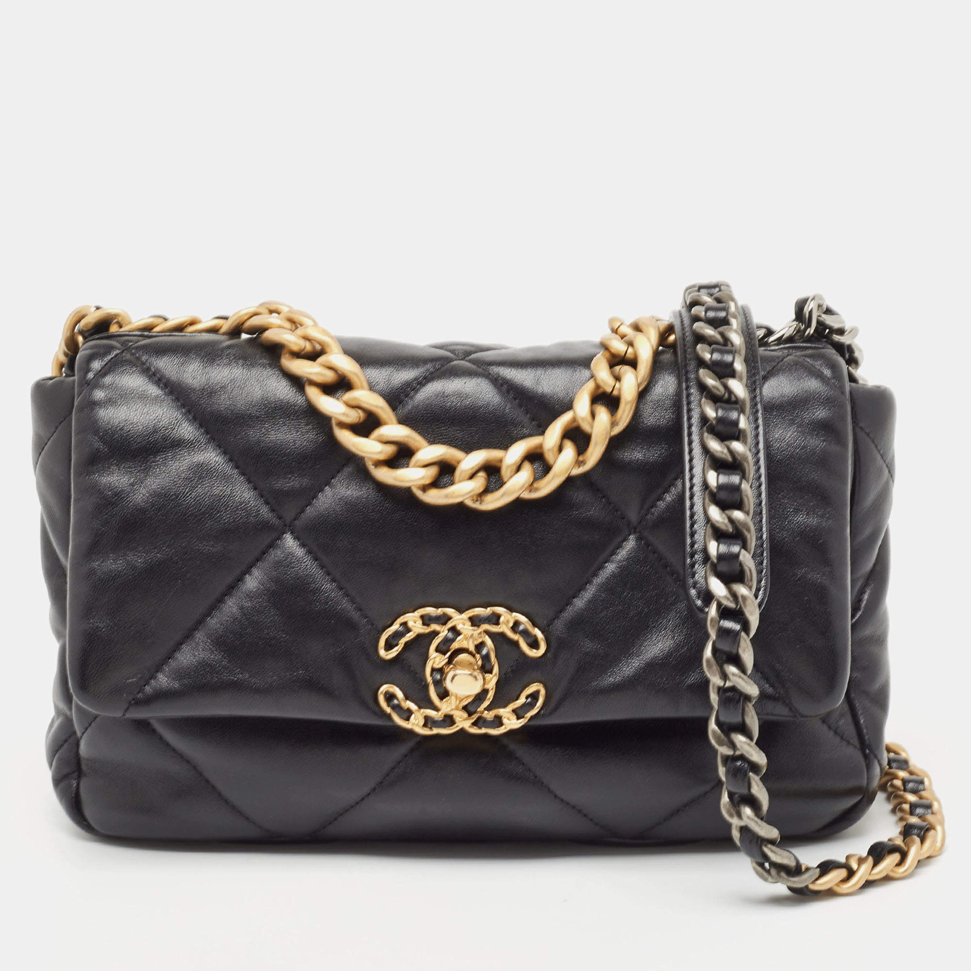 Pre Owned Chanel Black Quilted Leather Medium 19 Flap Bag