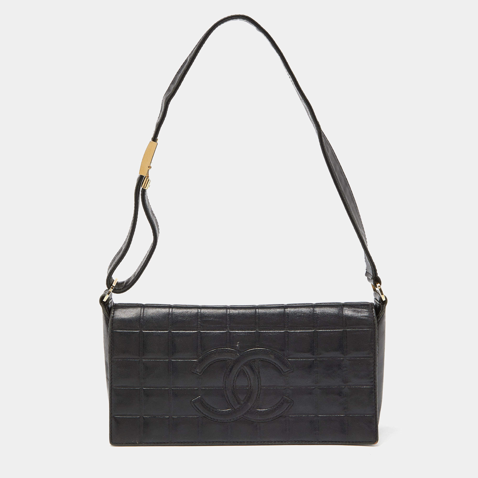 Pre Owned Chanel Black Chocolate Bar Leather Vintage Flap Bag