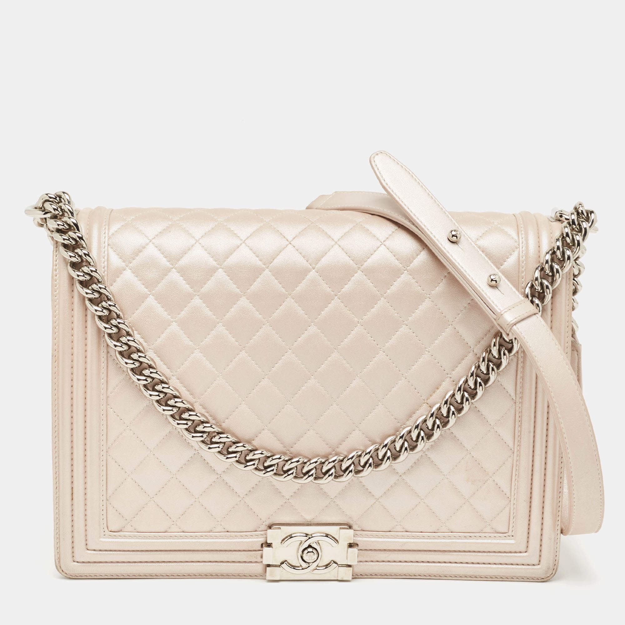 Pre Owned Chanel Pearl White Shimmer Quilted Leather Large Boy Flap Bag