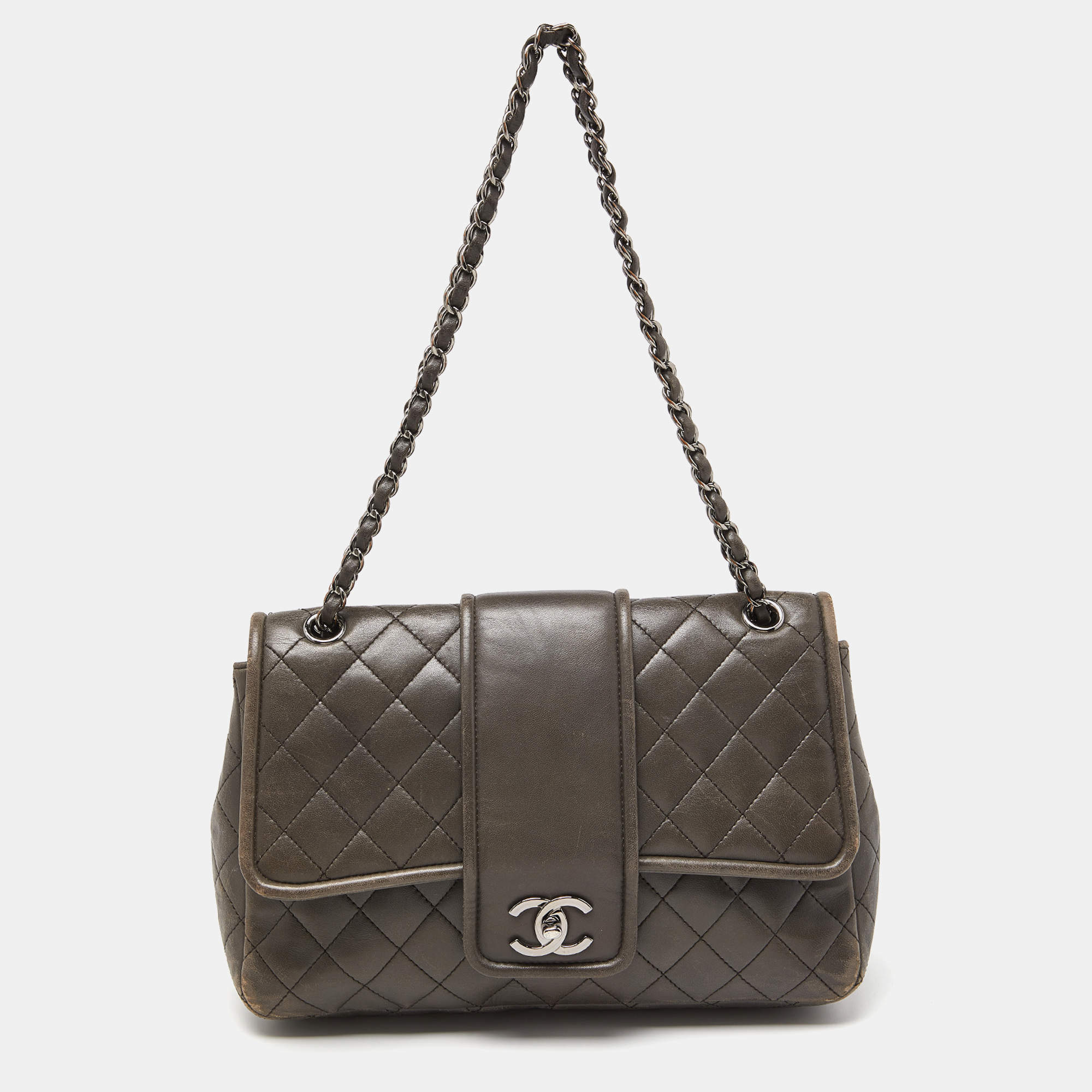 Pre Owned Chanel Grey Quilted Leather Elementary Chic Flap Bag
