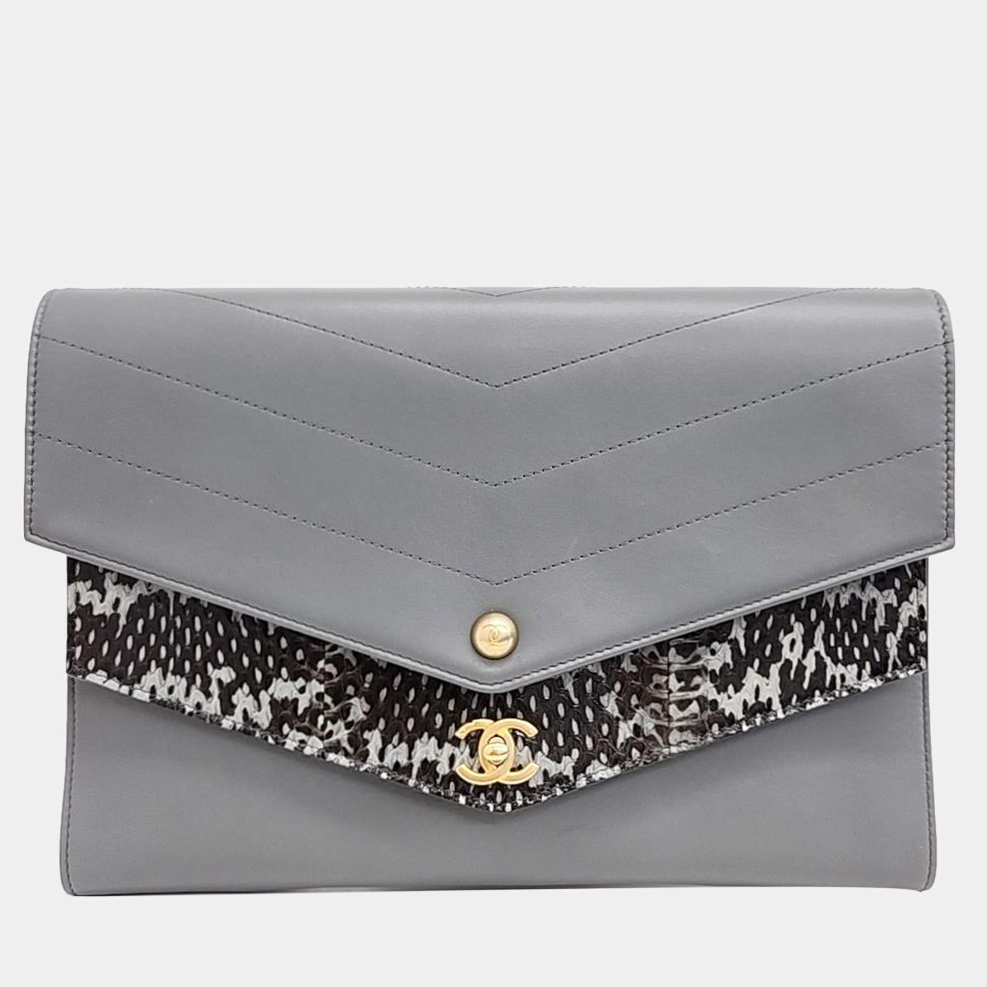 Pre Owned Chanel Double Envelope Clutch A70318