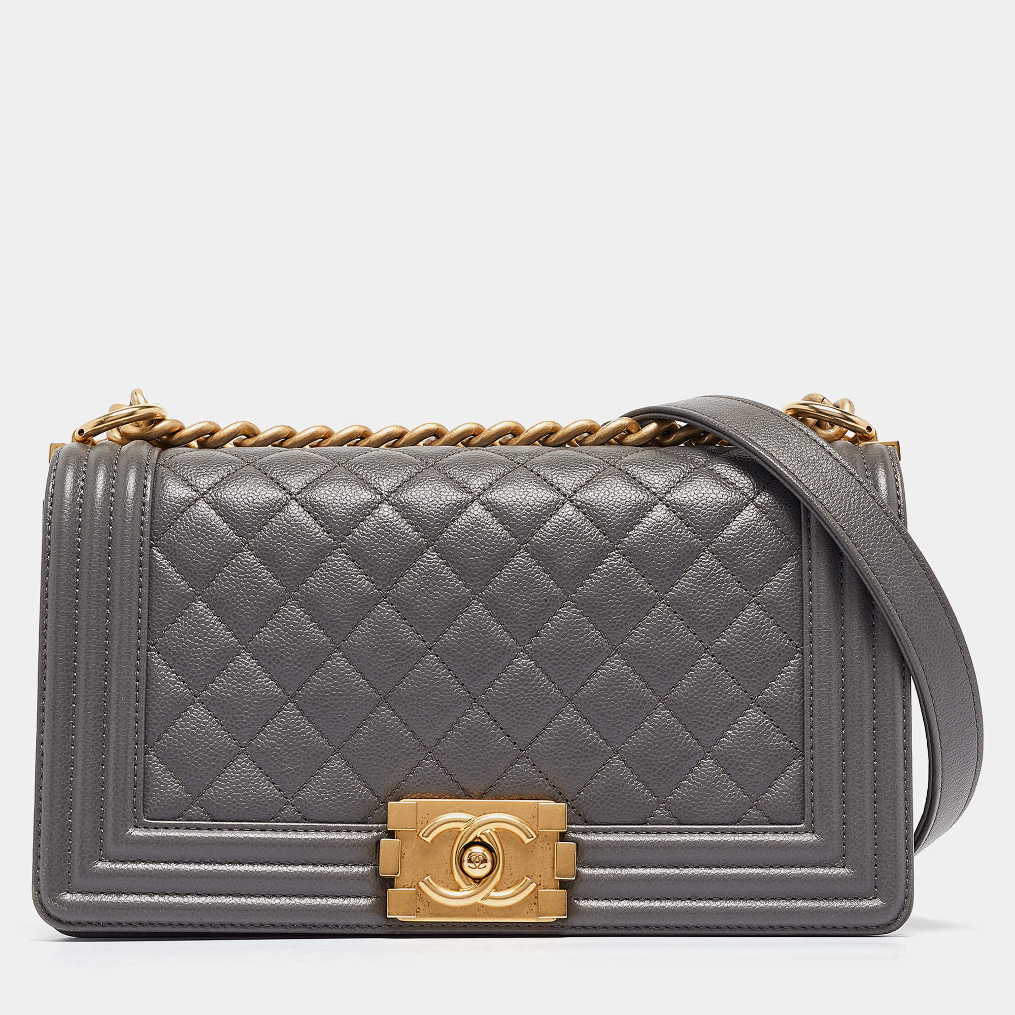 Pre Owned Chanel Grey Quilted Caviar Leather Medium Boy Flap Bag