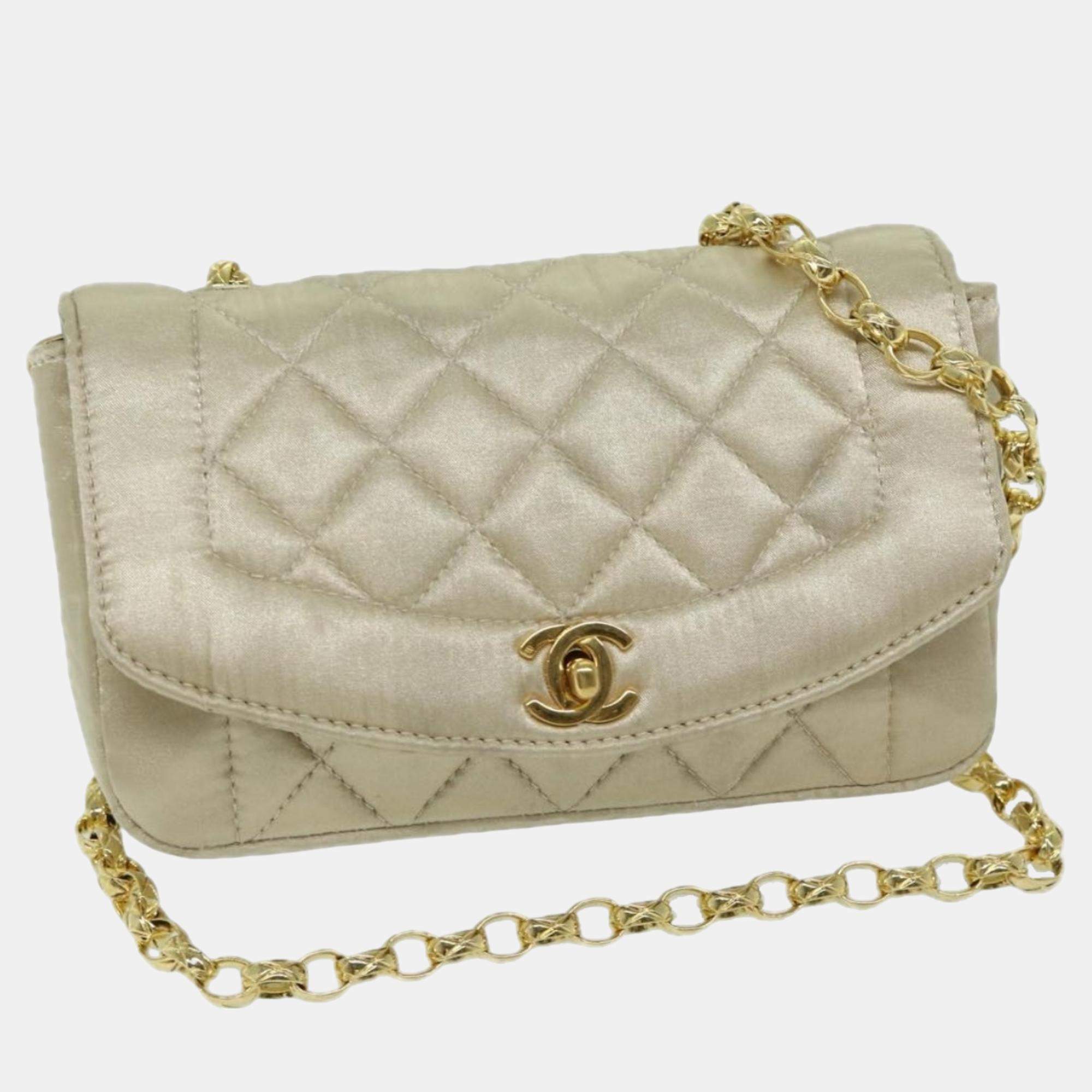 Chanel Beige Silk Vintage Diana Flap Shoulder Bag Chanel TLC