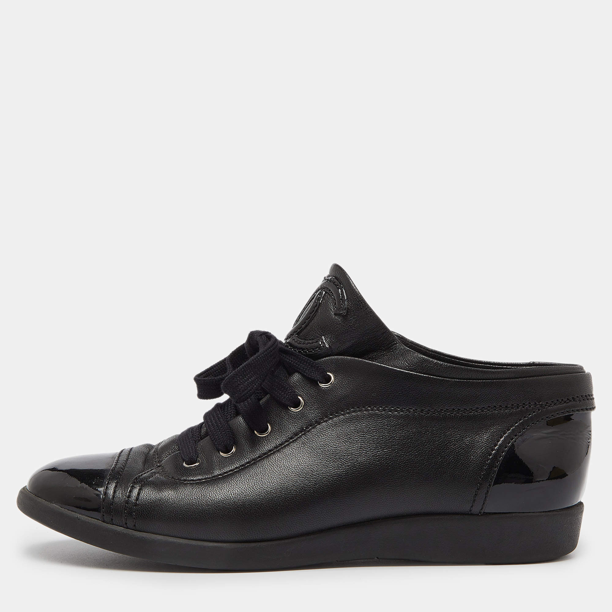 Pre Owned Chanel Black Patent and Leather CC Low Top Sneakers Size 38