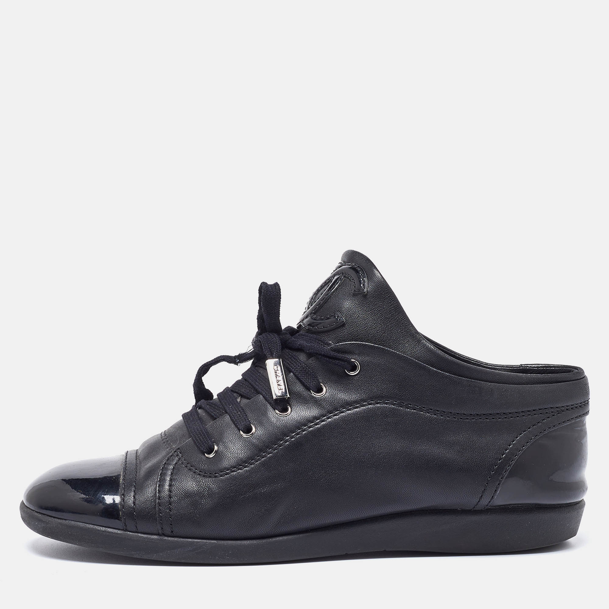 Pre Owned  Chanel Black Patent and Leather CC Lace Up Sneakers Size 40.5