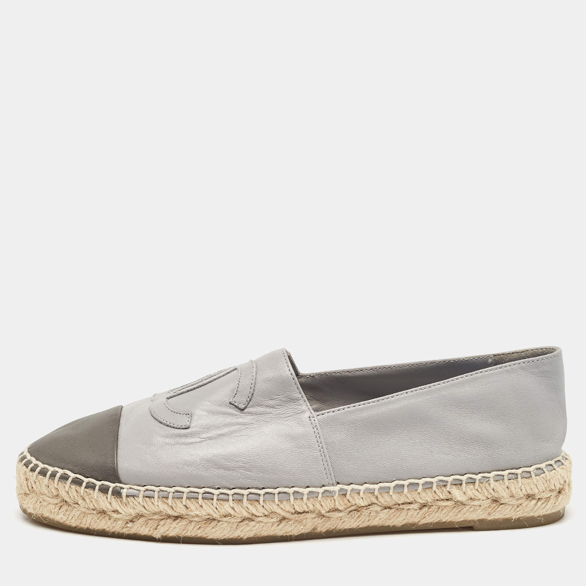 Chanel Two Tone Leather CC Espadrille Flats Size 38