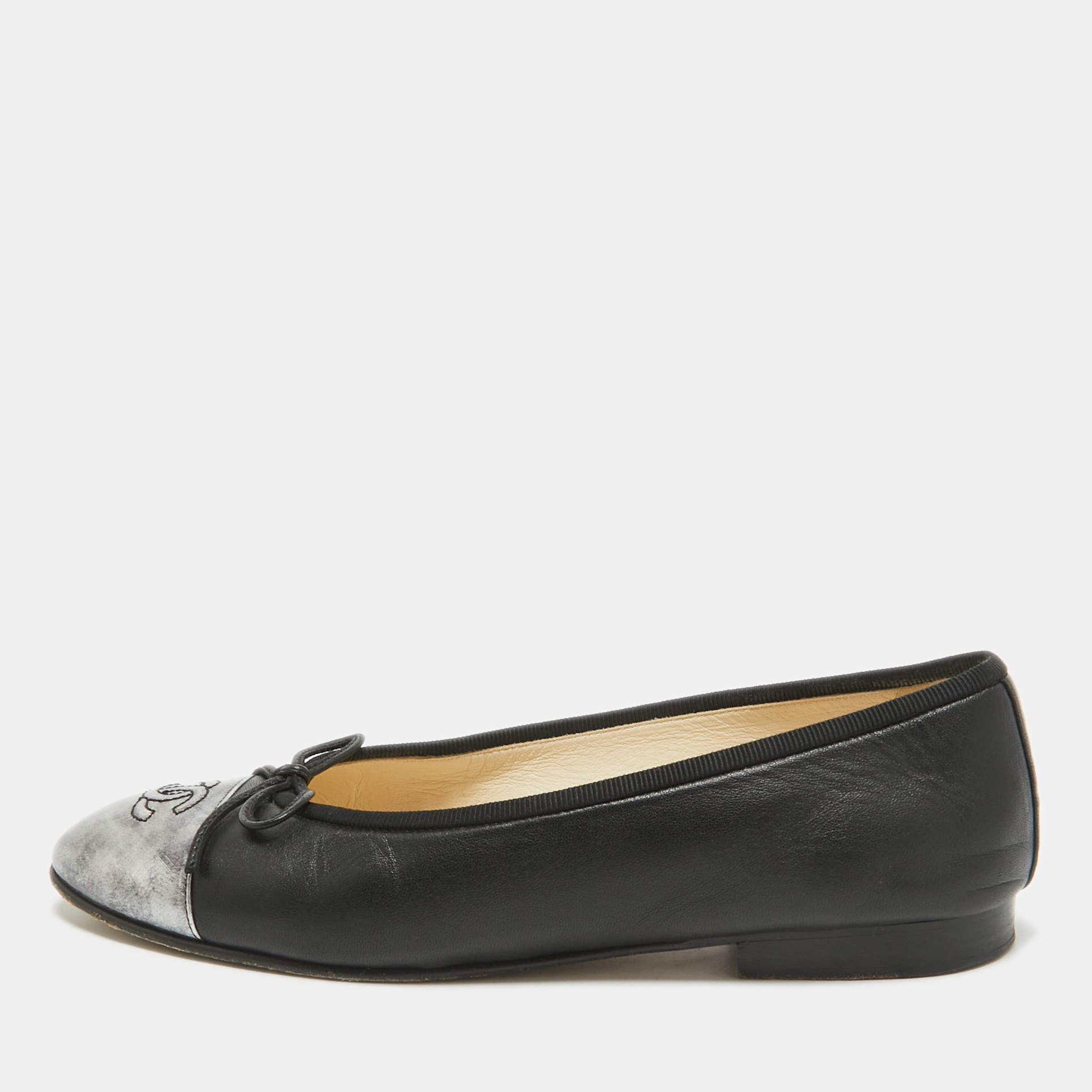Chanel Black/Silver Leather CC Bow Cap Toe Ballet Flats Size 36.5