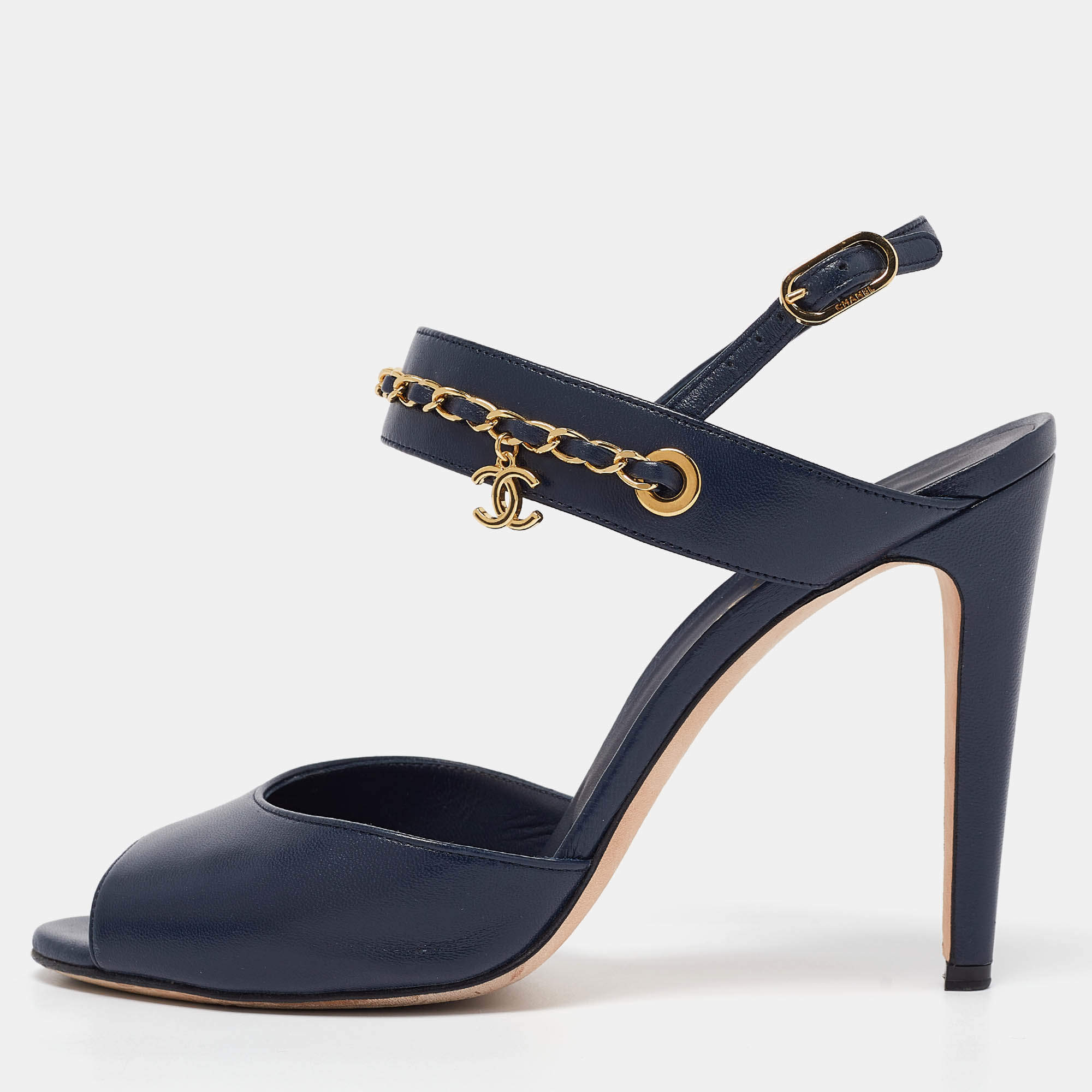 Pre Owned Chanel Navy Blue Leather Chain CC Detail Slingback Sandals Size 39.5