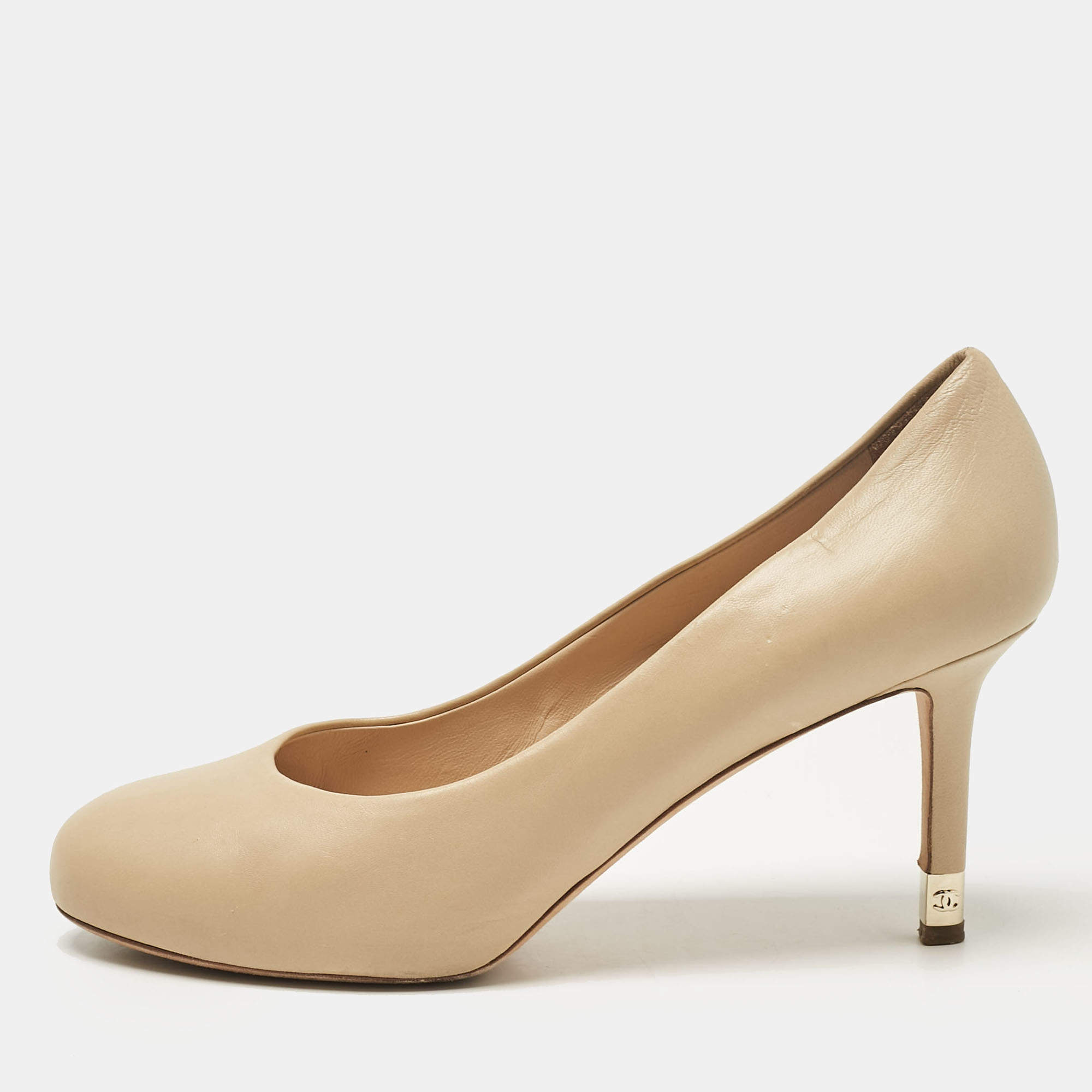 Chanel Beige Leather Round Toe Pumps Size 39