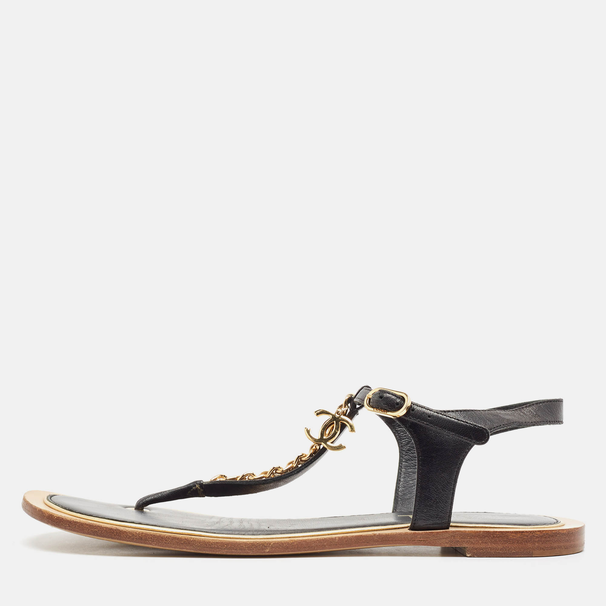 Pre Owned Chanel Black Leather CC Chain Link Thong Flat Sandals Size 39.5