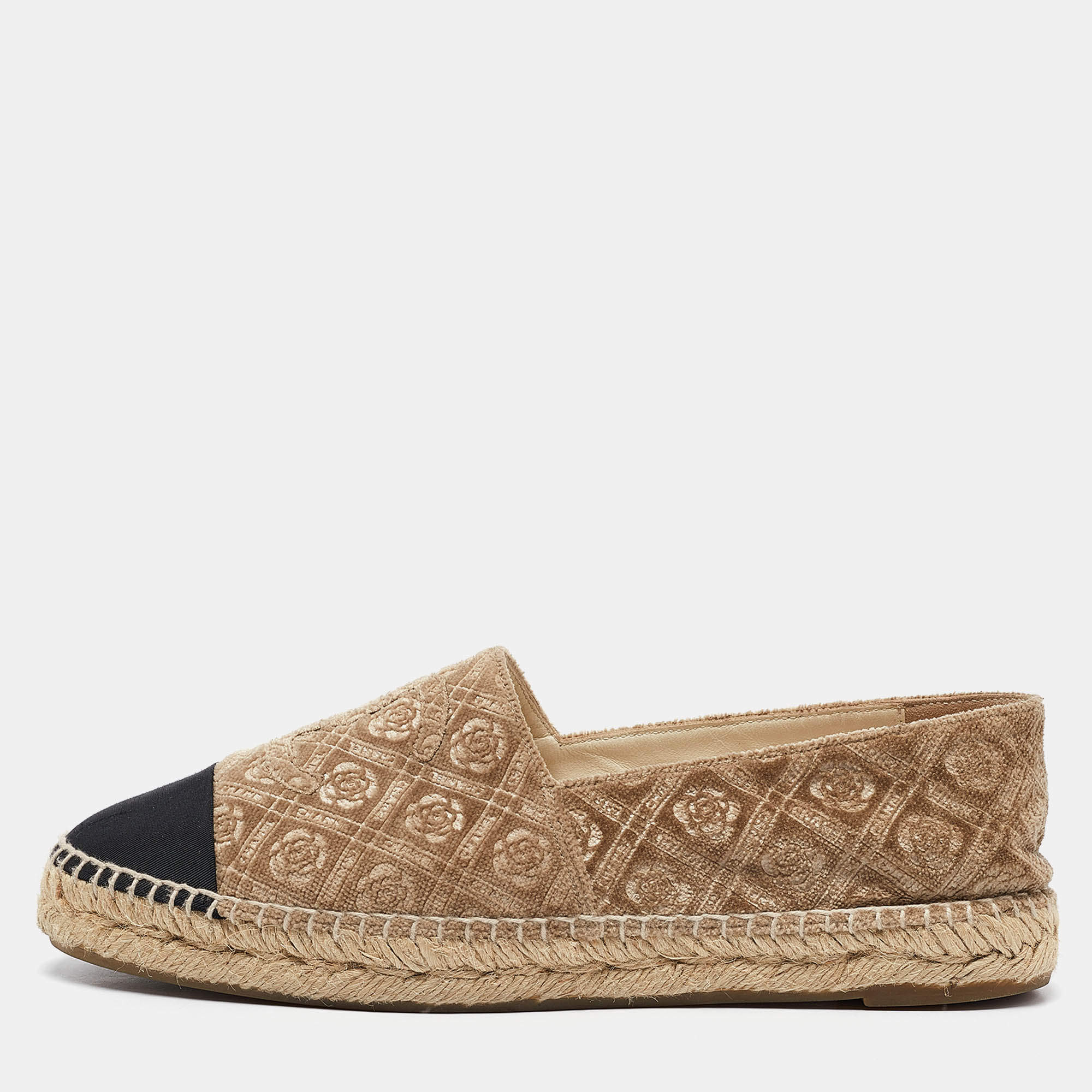 Pre Owned Chanel Beige/Black Canvas and Velvet Espadrille Flats Size 40