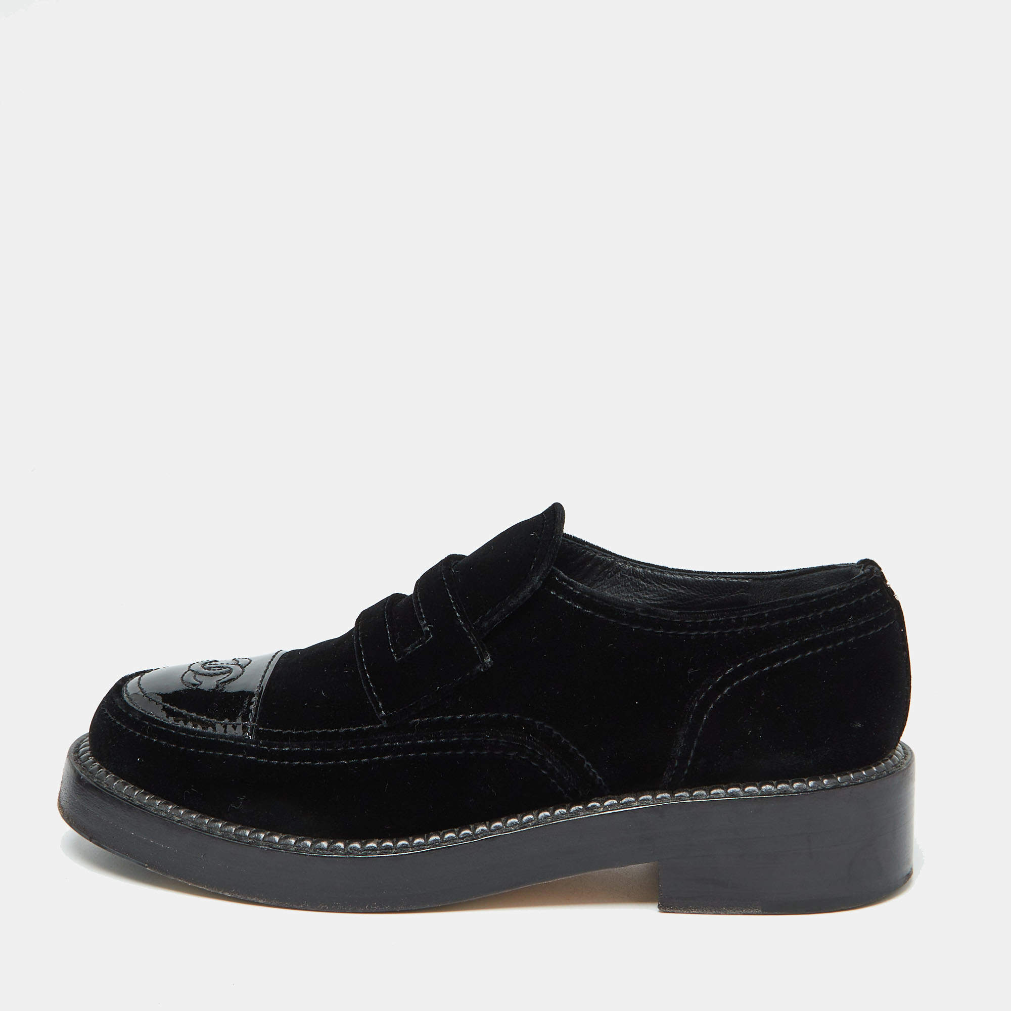 Chanel Black Velvet and Patent Leather CC Slip on Loafers Size 39.5
